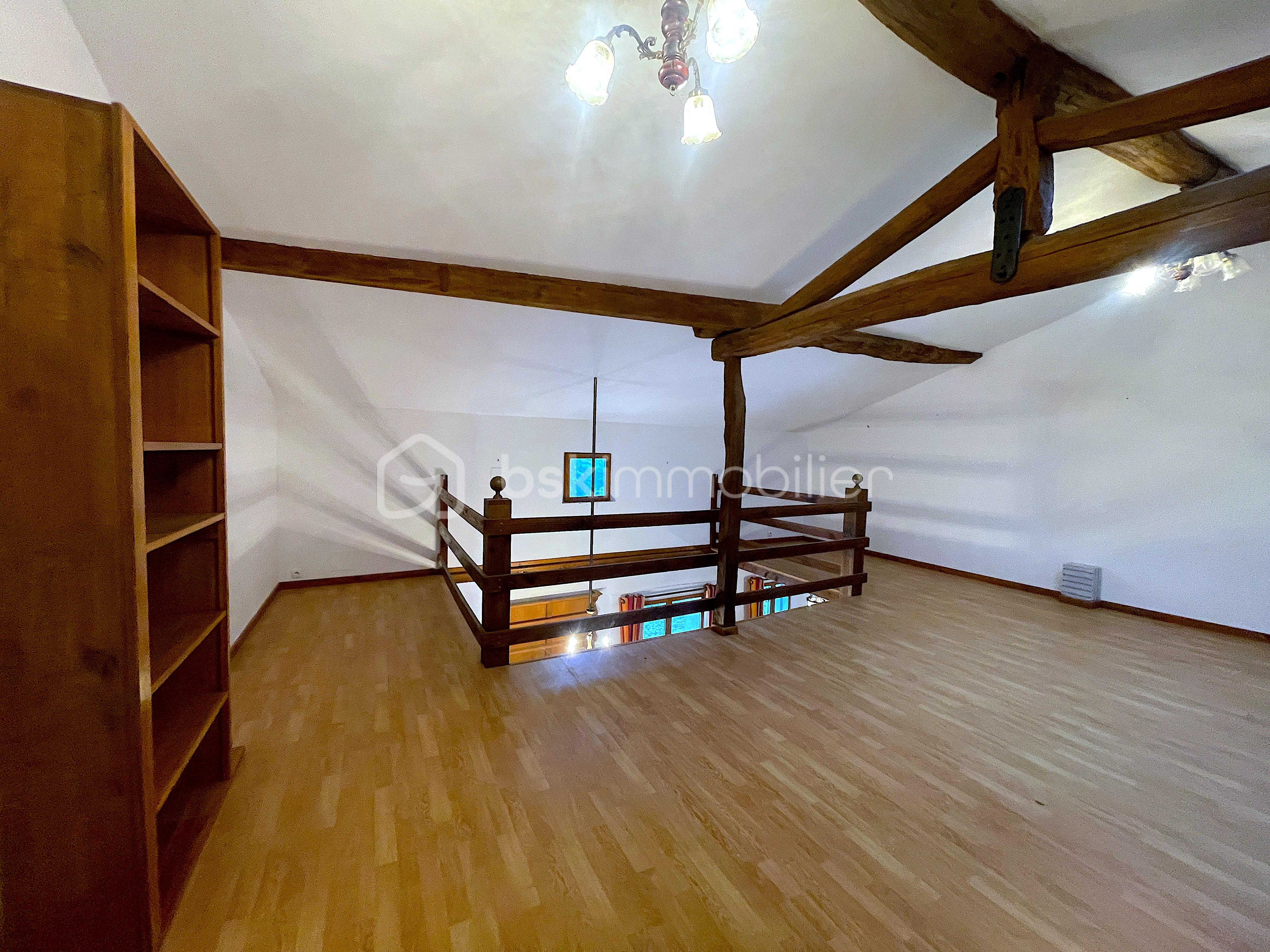 Ferme de 334 m² - mezz cuisine.JPG