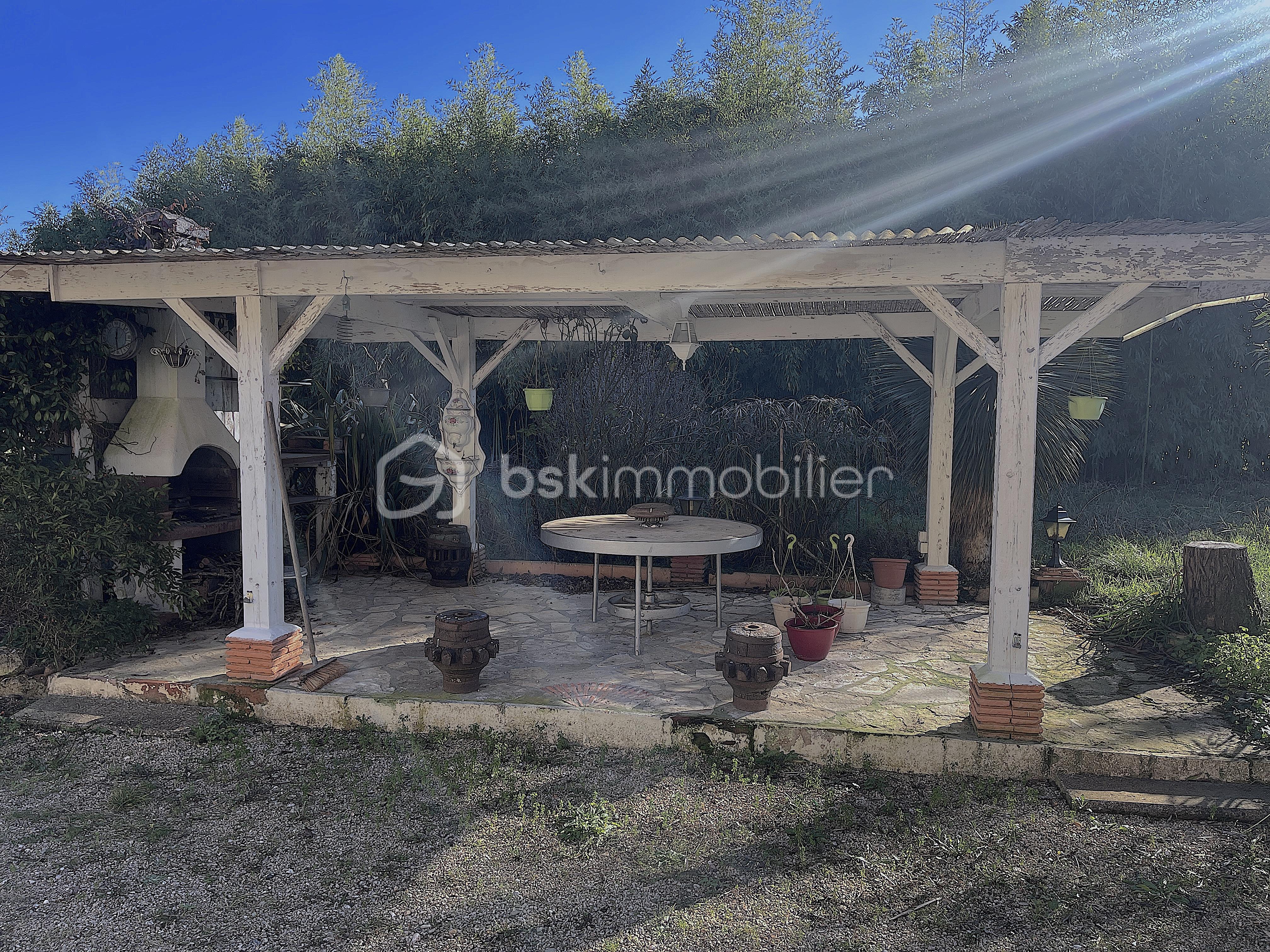 Ferme de 334 m² - pergola1.JPG