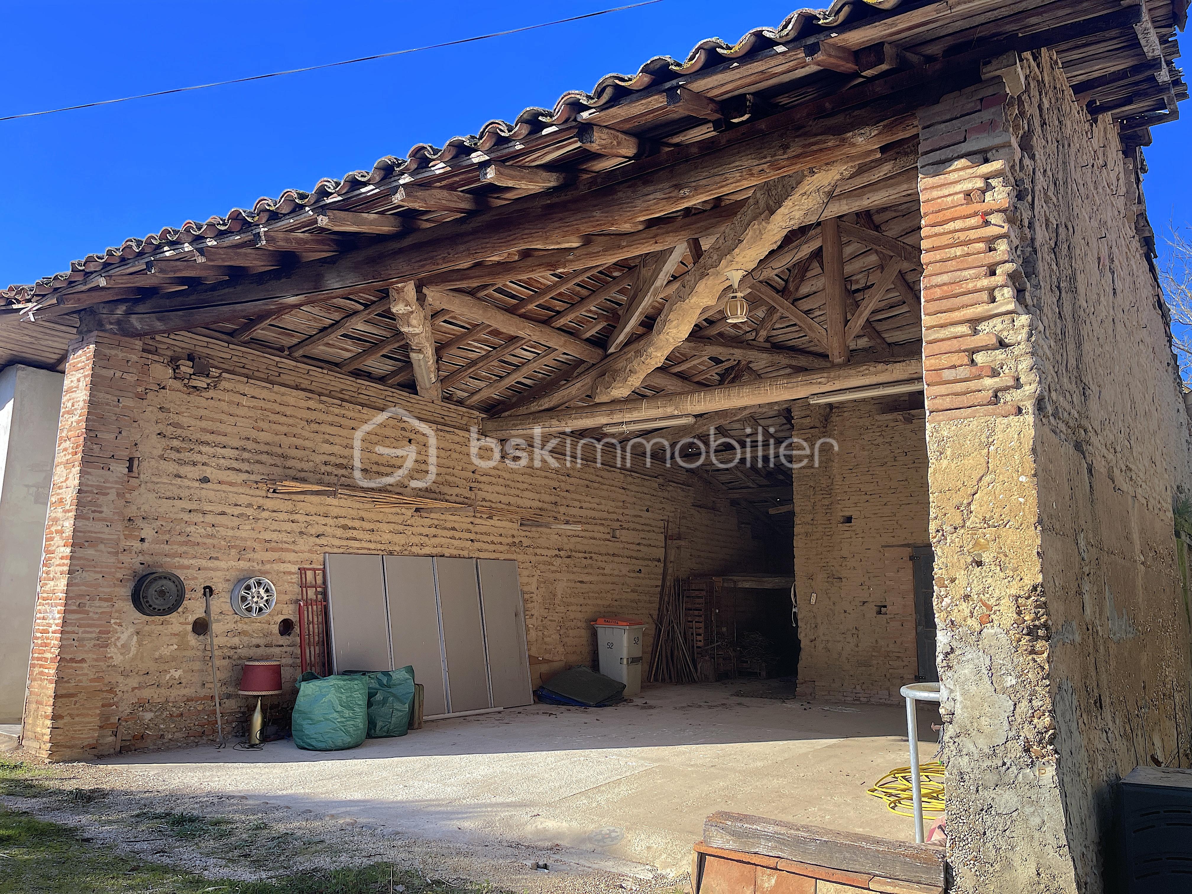 Ferme de 334 m² - grange.JPG