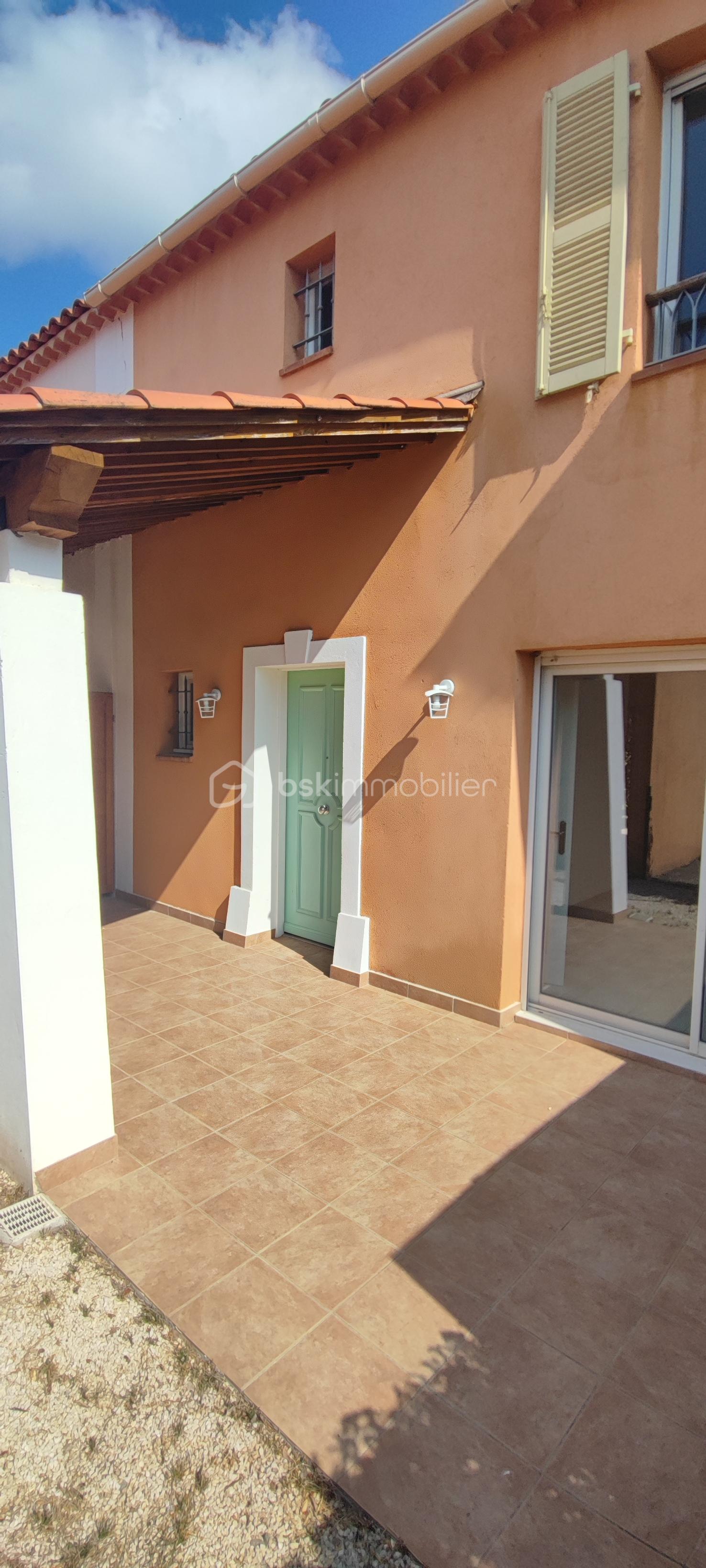 Immeuble de 85 m² - Zerr terrasse avant porte d entree.jpg
