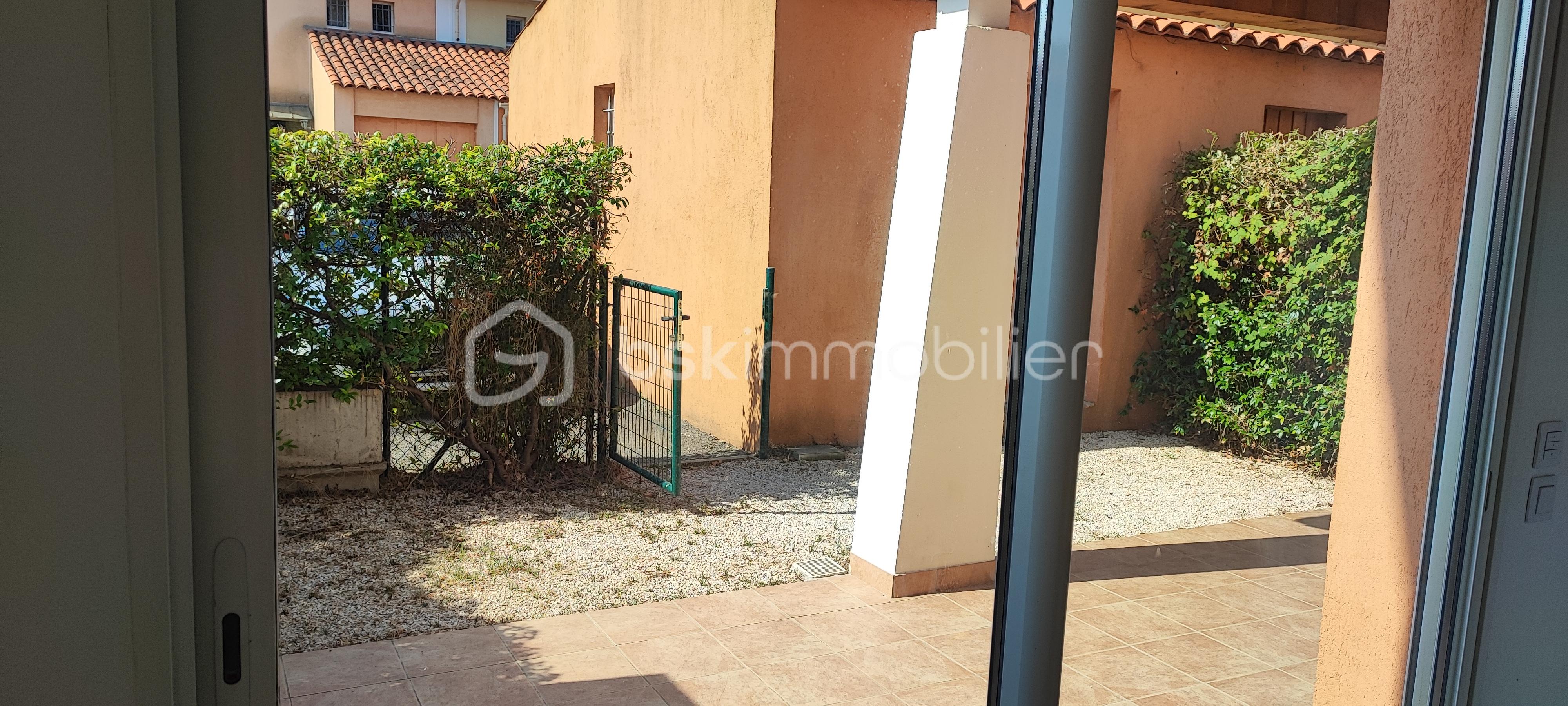 Immeuble de 85 m² - Zerr terr rdc vers garage.jpg