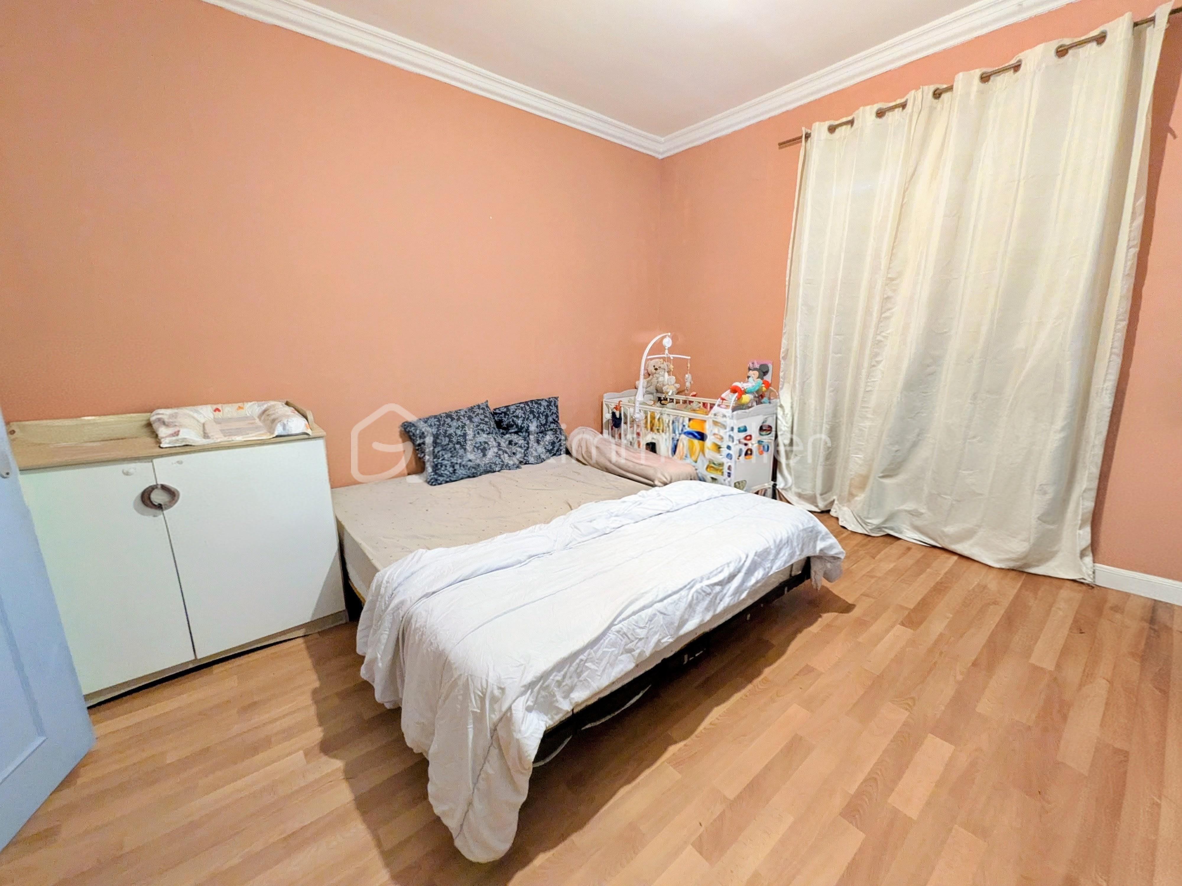 CHAMBRE 1.jpg