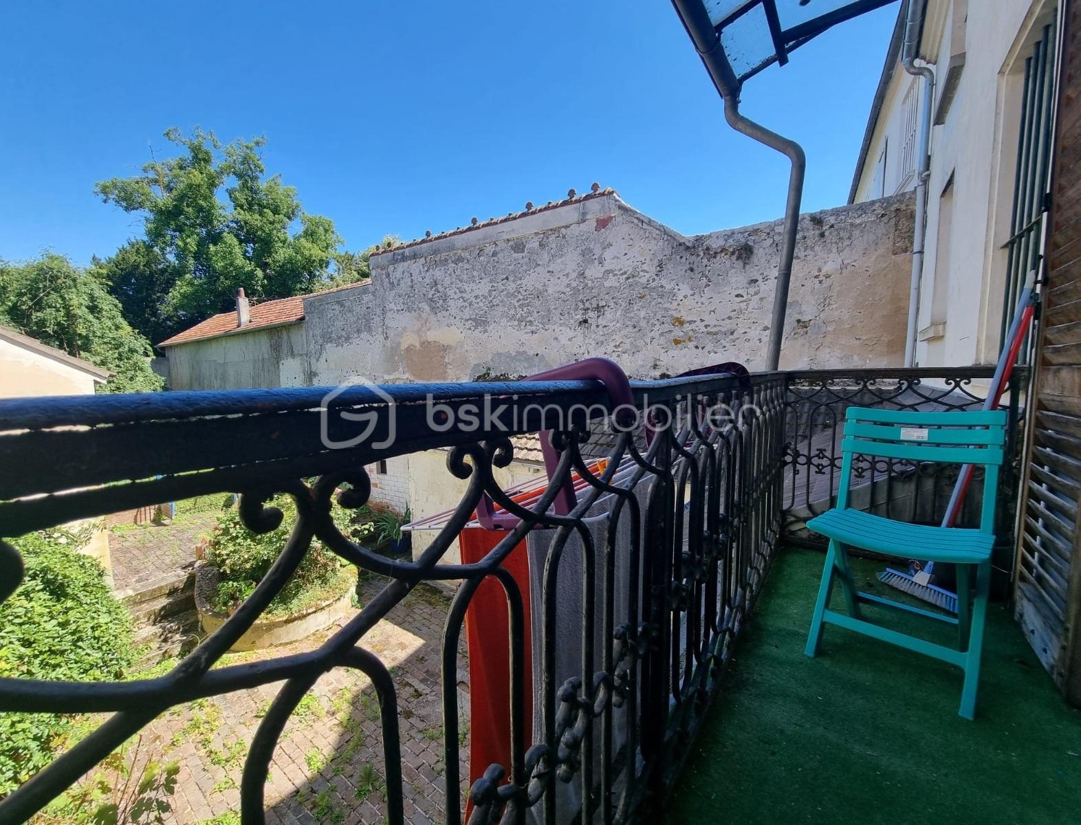 Immeuble de 150 m² Immeuble de 150 m²