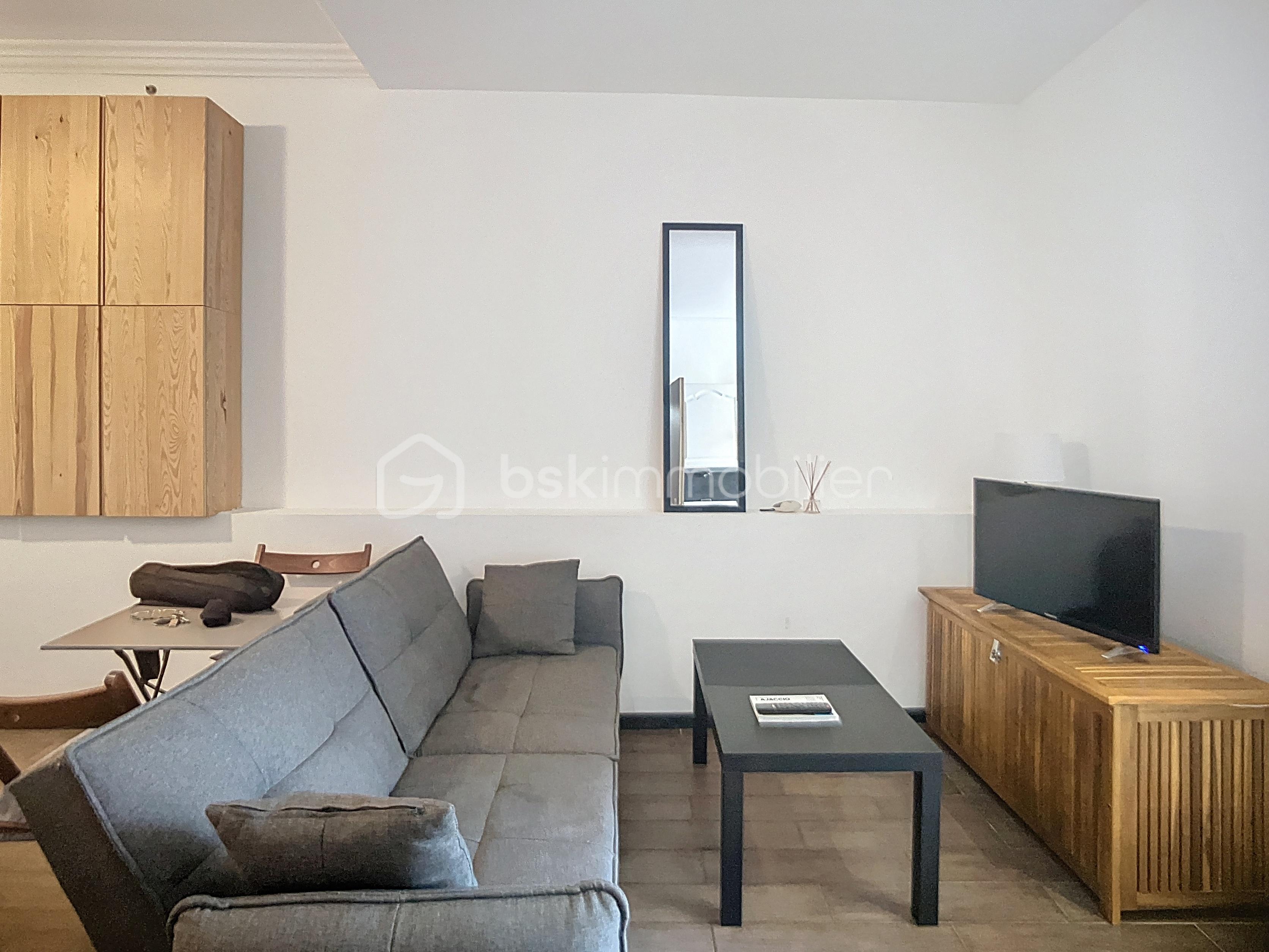 Appartement de 27,52 m² - 34-rue-fesch_00005.jpg