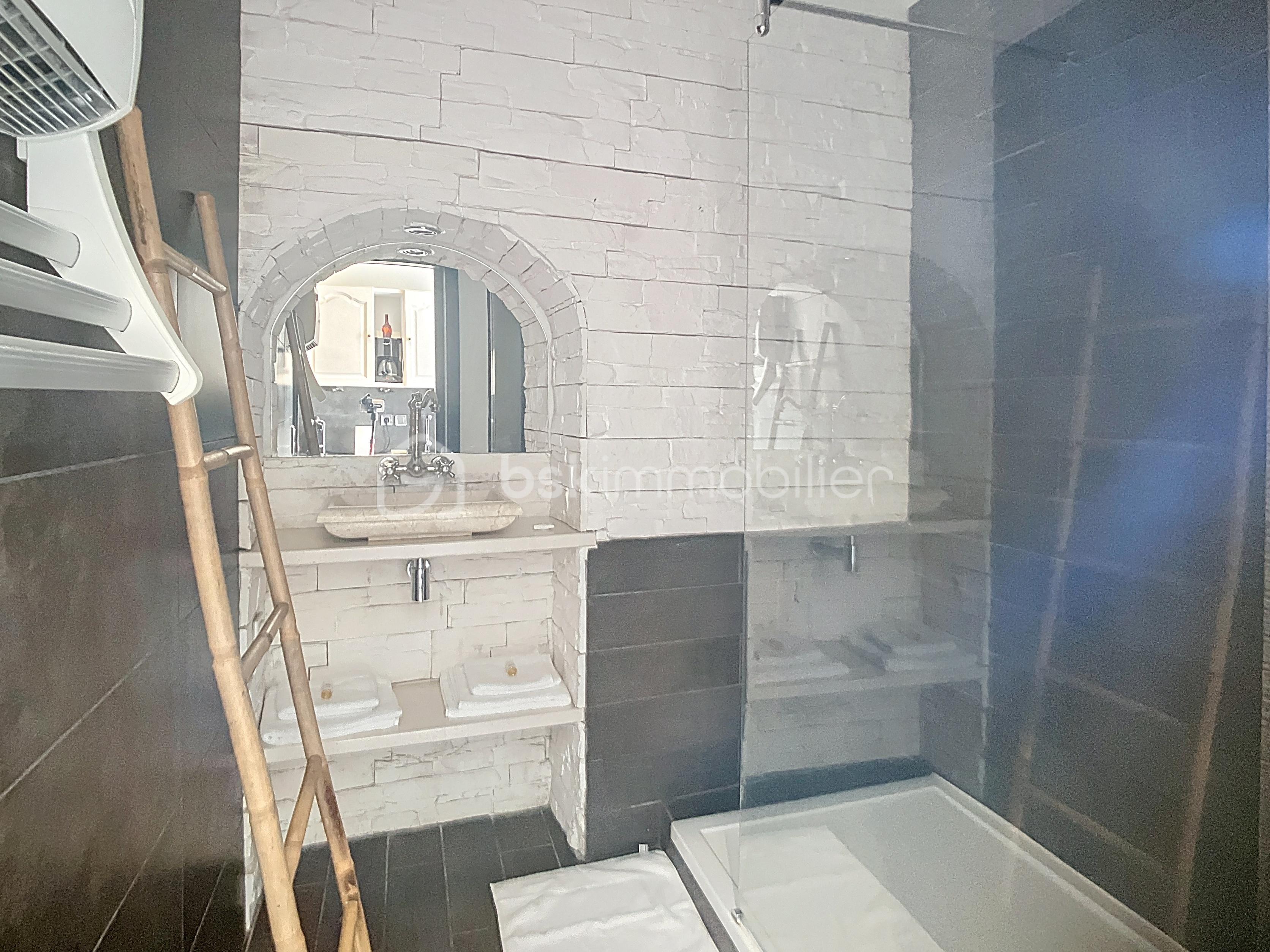 Appartement de 27,52 m² - 34-rue-fesch_00013.jpg