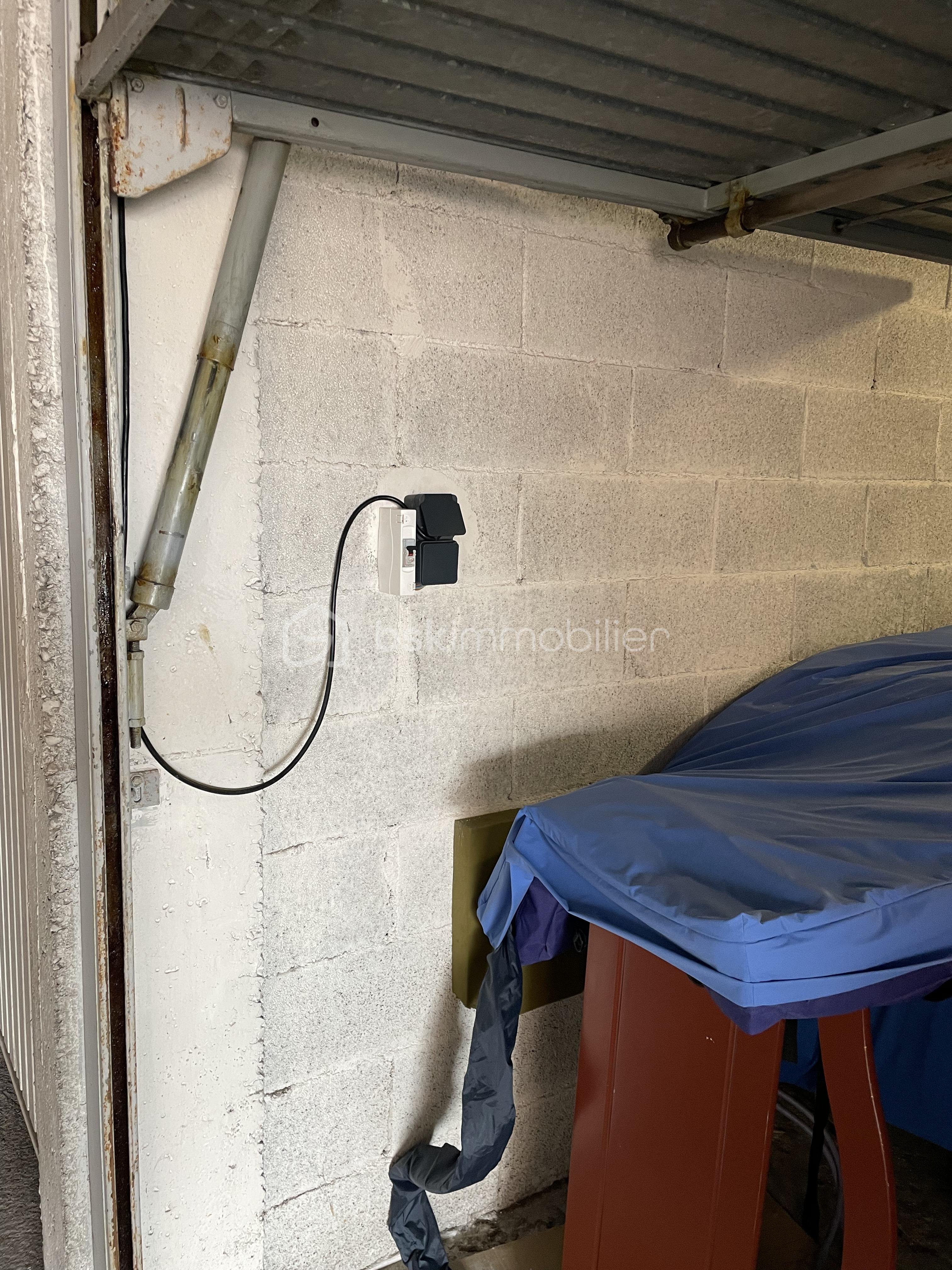 Parking de 14,56 m² - 20251119_095907563_iOS.jpg