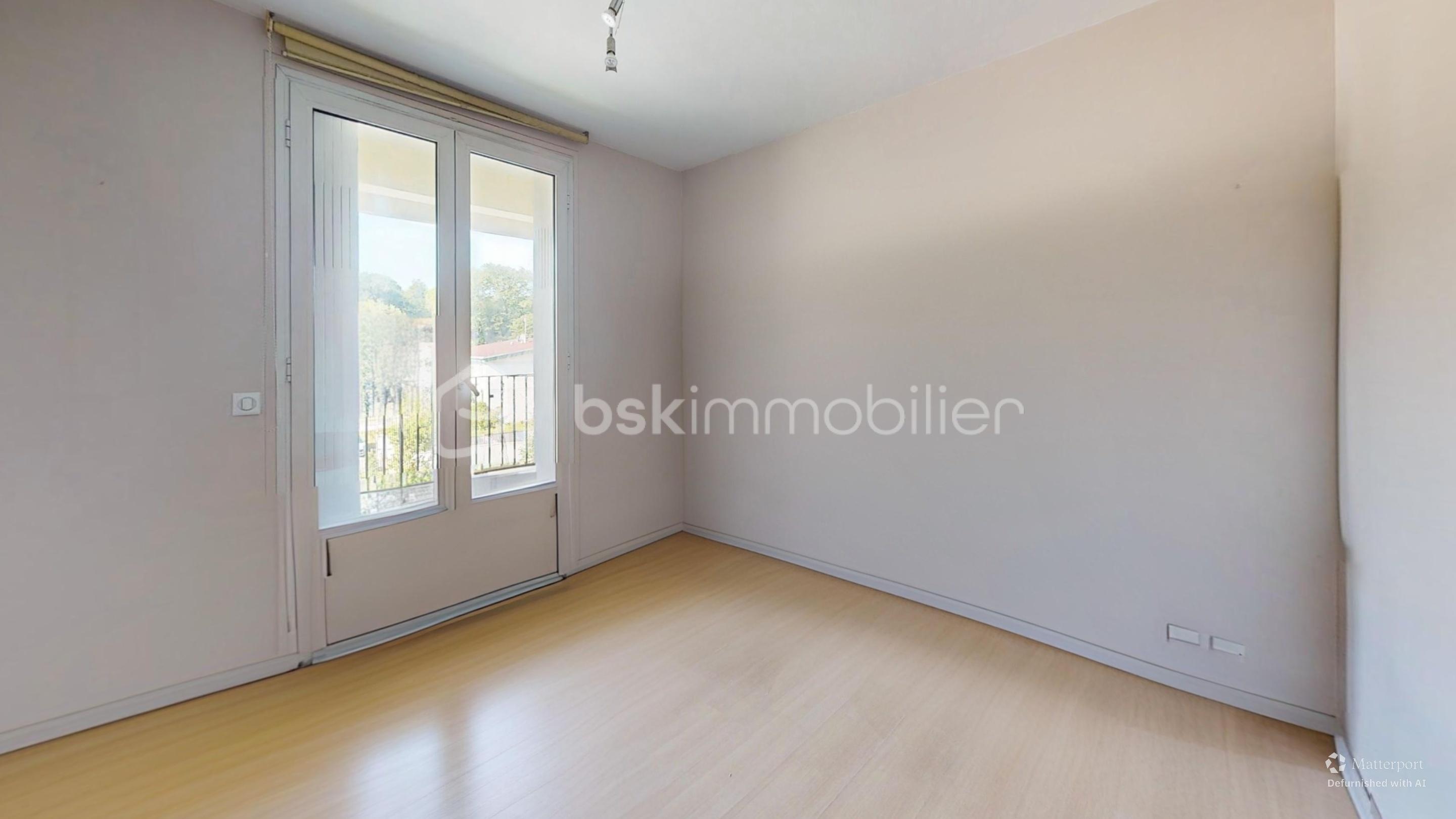Appartement-Maignon-Anglet-Office-Defurnished.jpg