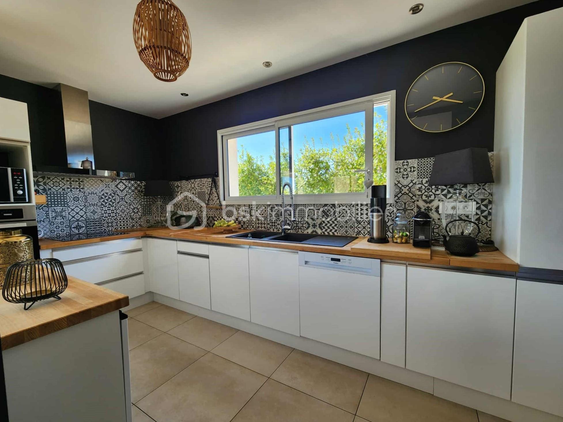 Villa de 145 m² - c9bc7c01-fa39-4436-b3a5-23bf6b6e27f0.jpg
