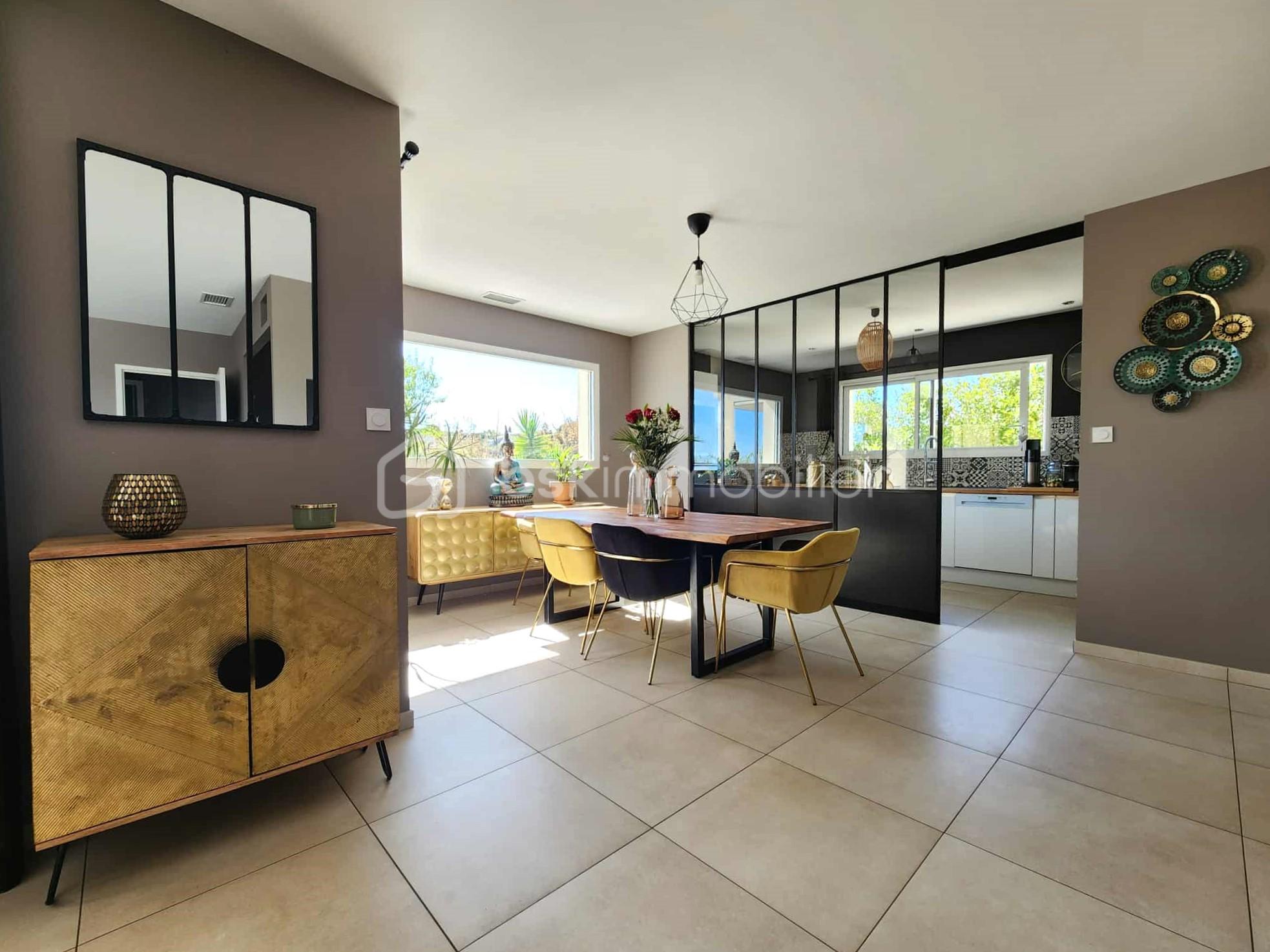 Villa de 145 m² - b2887024-297e-460a-8db1-ed050232e1bd (1).jpg