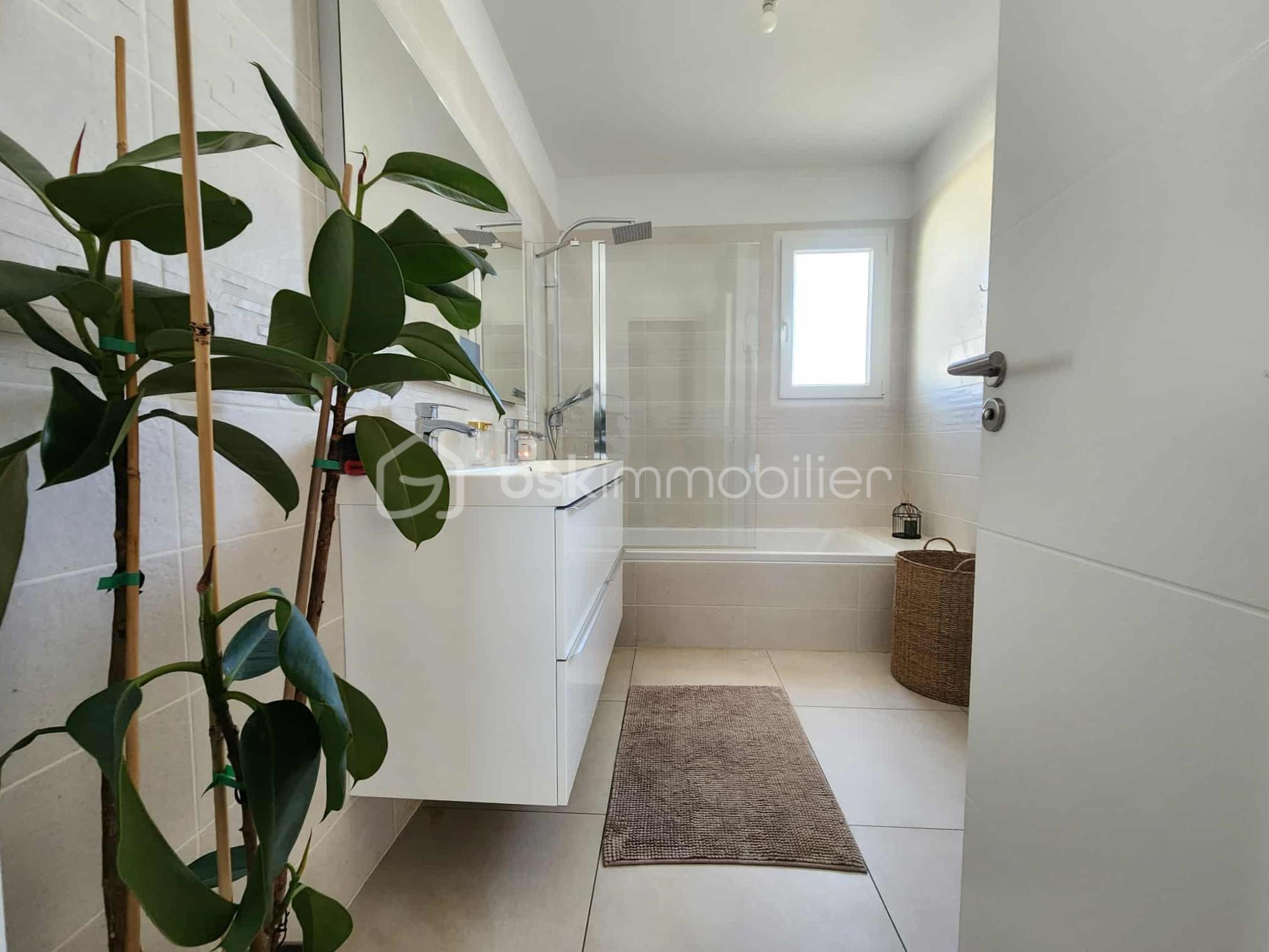 Villa de 145 m² - 83fee289-819a-4d87-b3bd-5ef68170721d.jpg