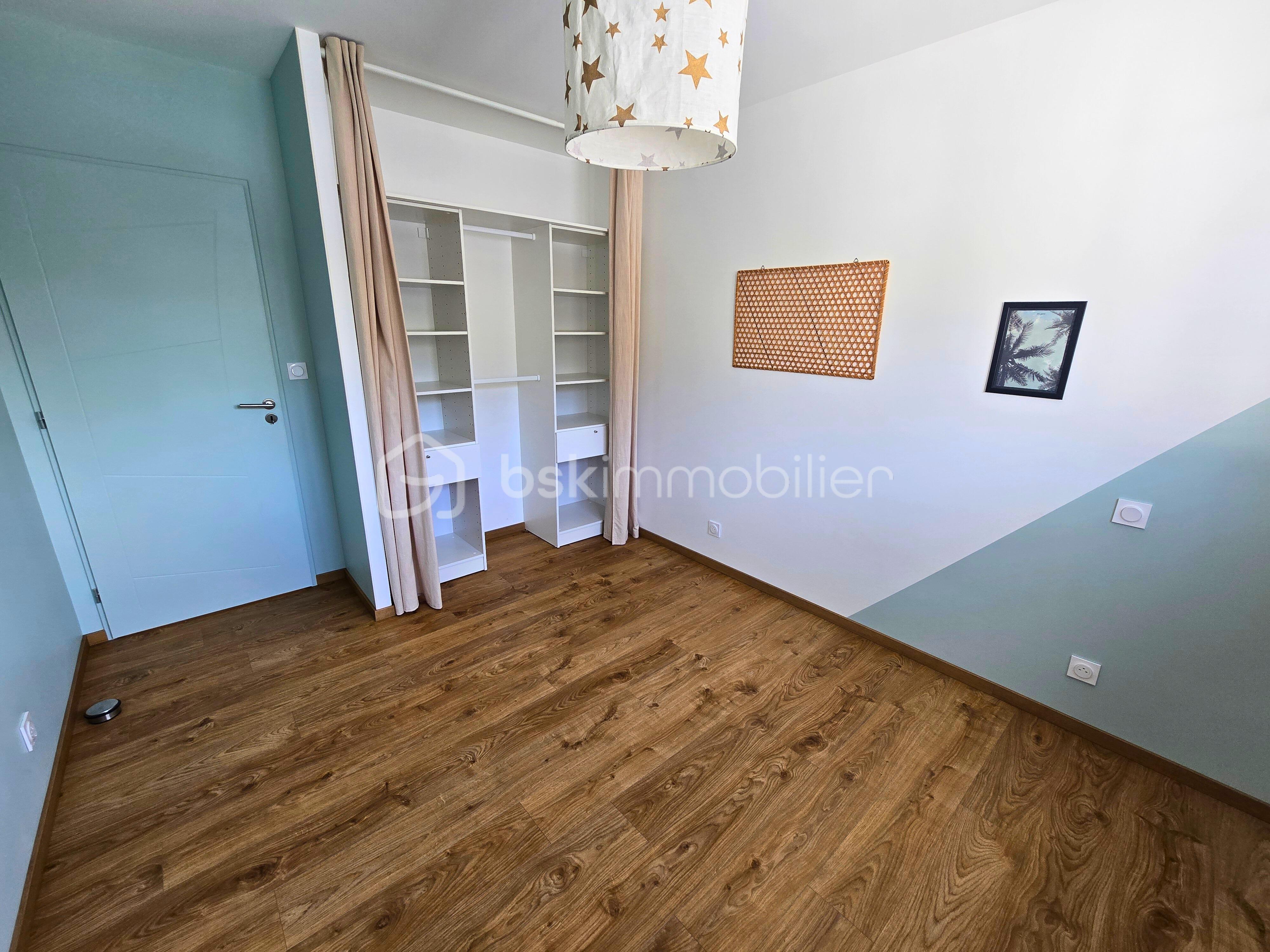 Maison de 121 m² - a0ce82b7-bf74-47a2-b3aa-098fb749177f.jpg