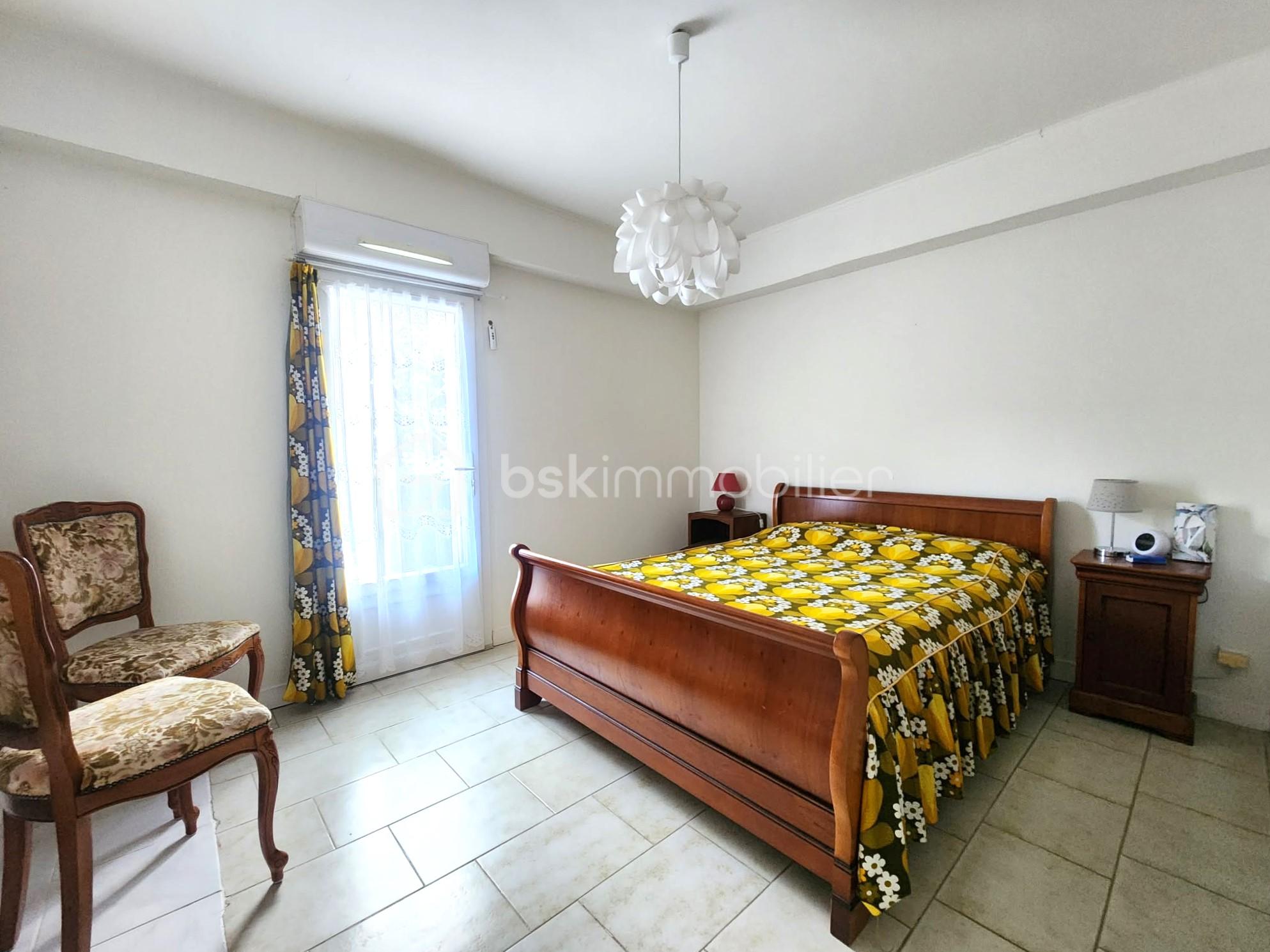 Maison de 182 m² - 09498bcf-ae8d-4047-a6df-da2418b06332.jpg