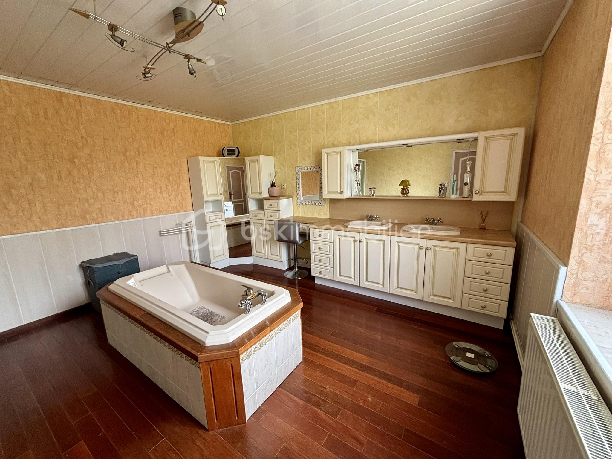 Maison de 200 m² - 1 (9).JPEG