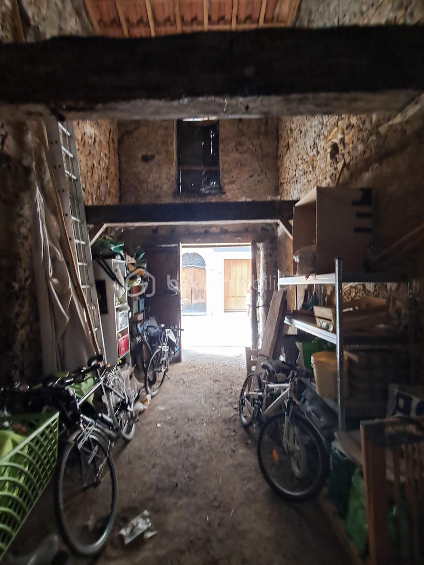 Parking de 38 m² - thumbnail_20250719_113449.jpg