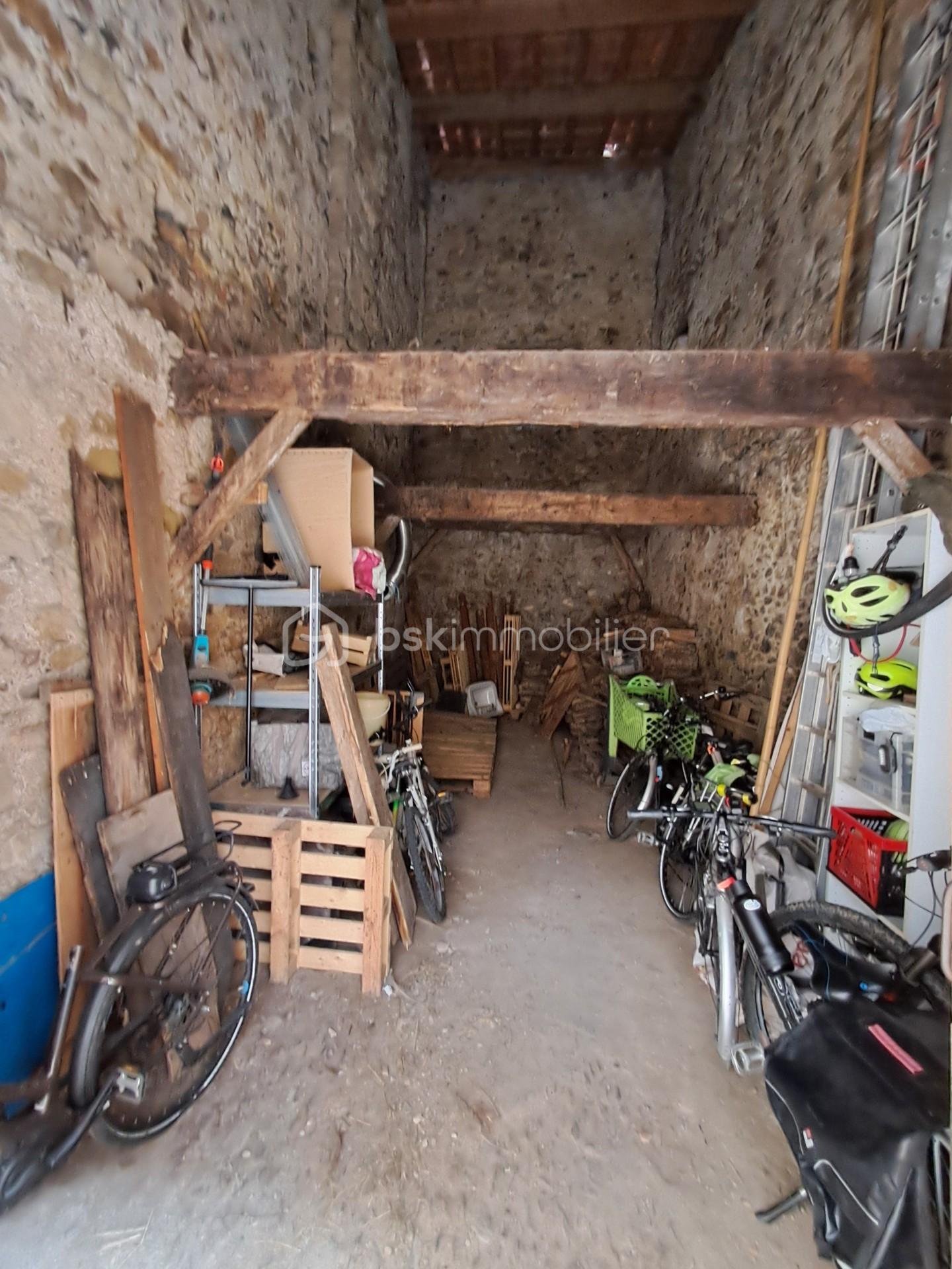 Parking de 38 m² - thumbnail_20250719_113437.jpg