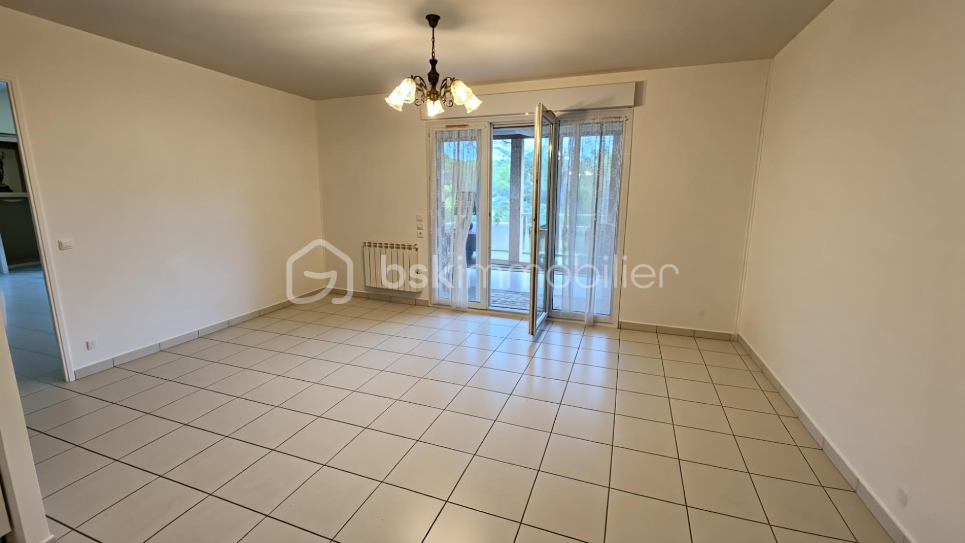 Appartement de 88 m² - 51fe23a93bf3b3a-1.jpg