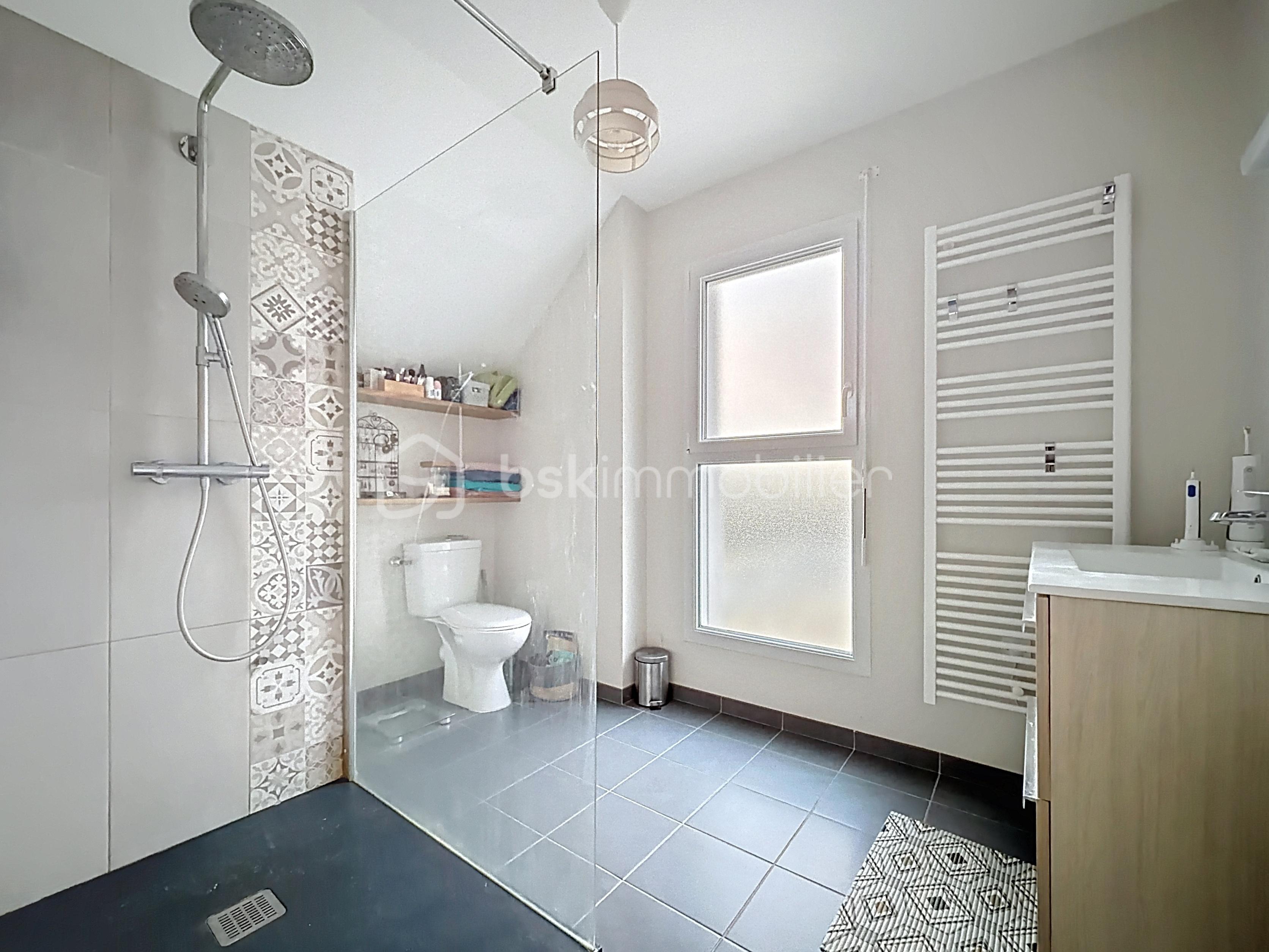 Pavillon de 94 m² - le-rouet_00010.jpg