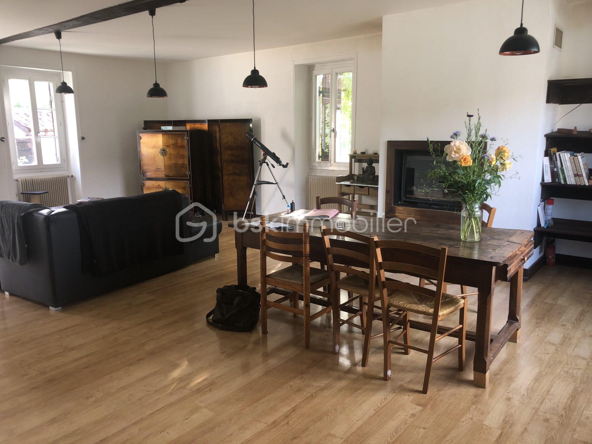 Maison de village de 165 m² - 359a8b00986ecadaa7dcf7a2fccddf5c.jpg