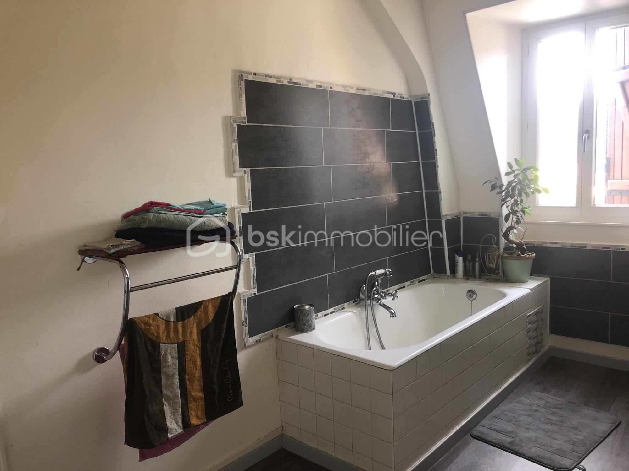 Maison de village de 165 m² - aac292fdc68f43db134eb467a0f74da2.jpg