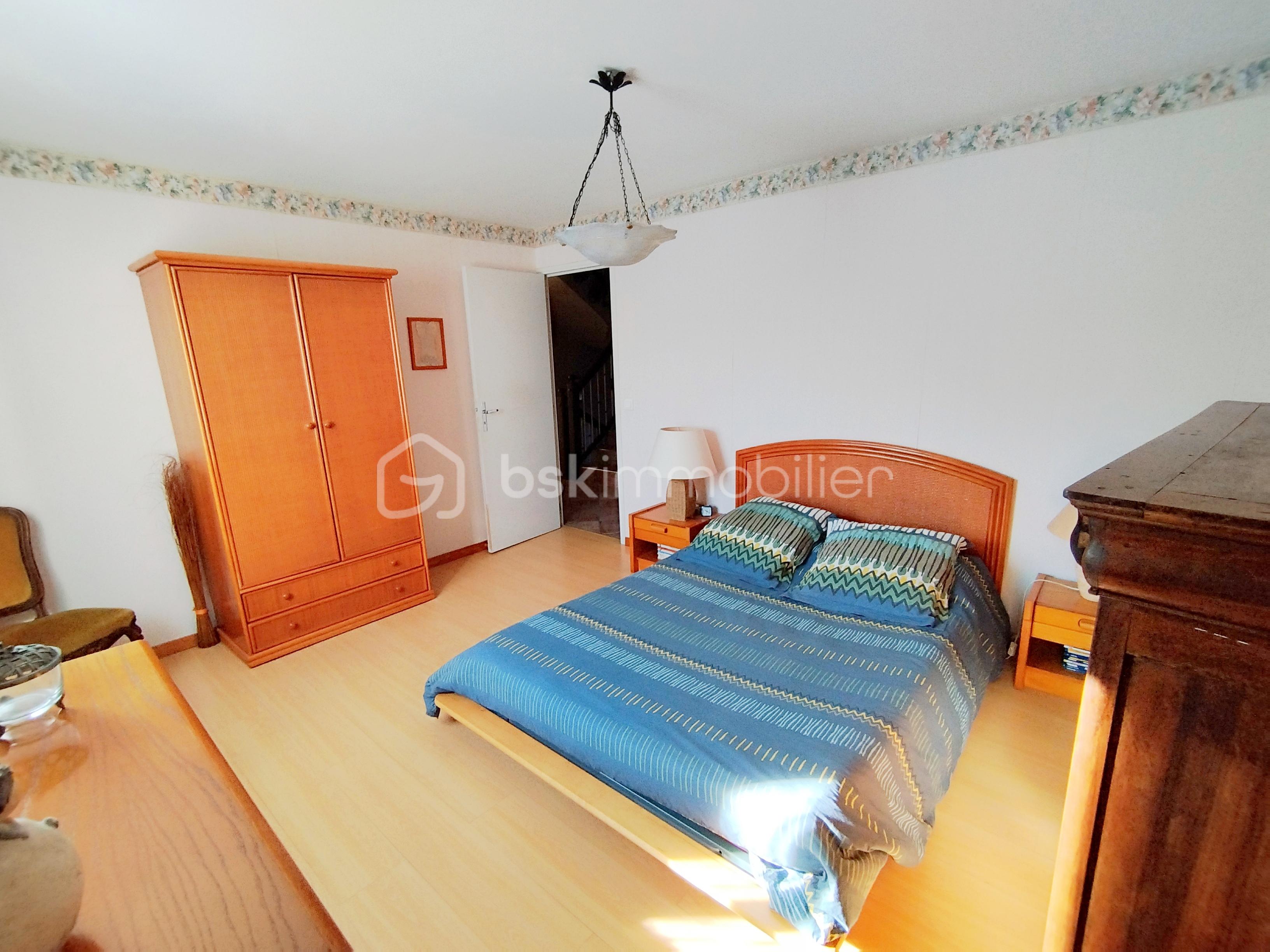 Maison de 208 m² - 1761812712798.jpg