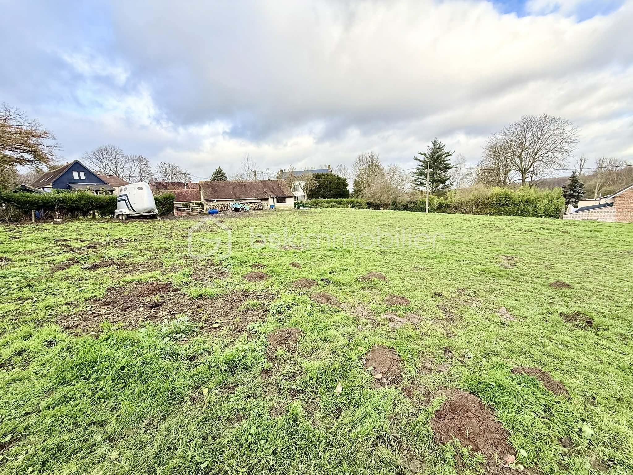 Terrain de 1 002 m²