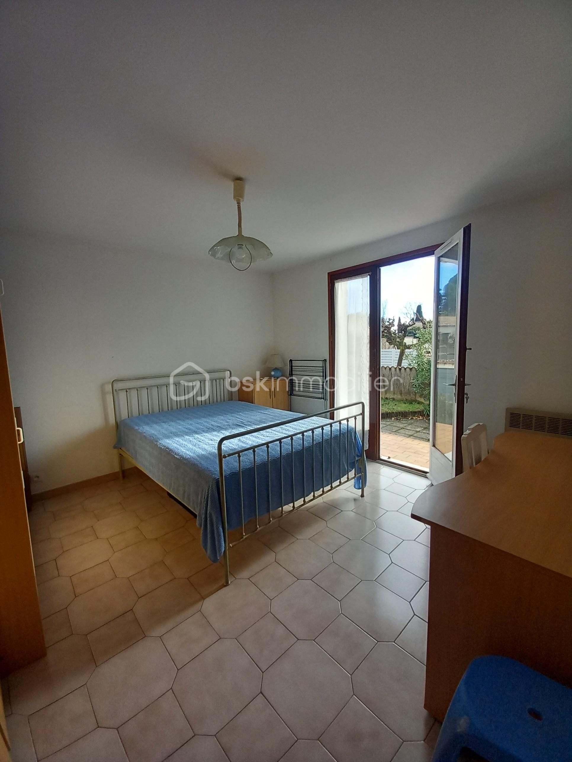 Pavillon de 100 m² - 20251217_105518.jpg