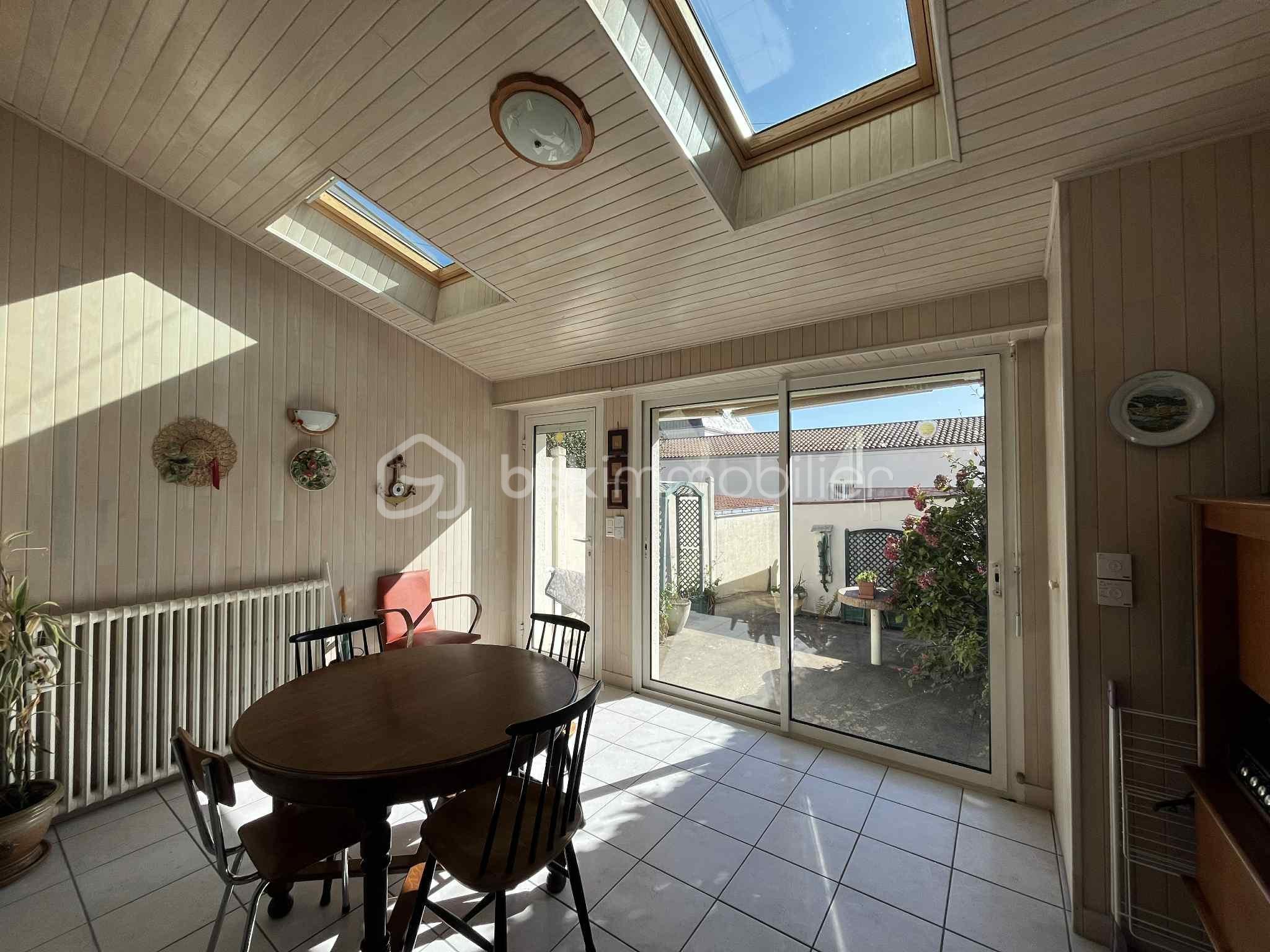 Maison de ville de 70 m² - sejour vf2.jpeg