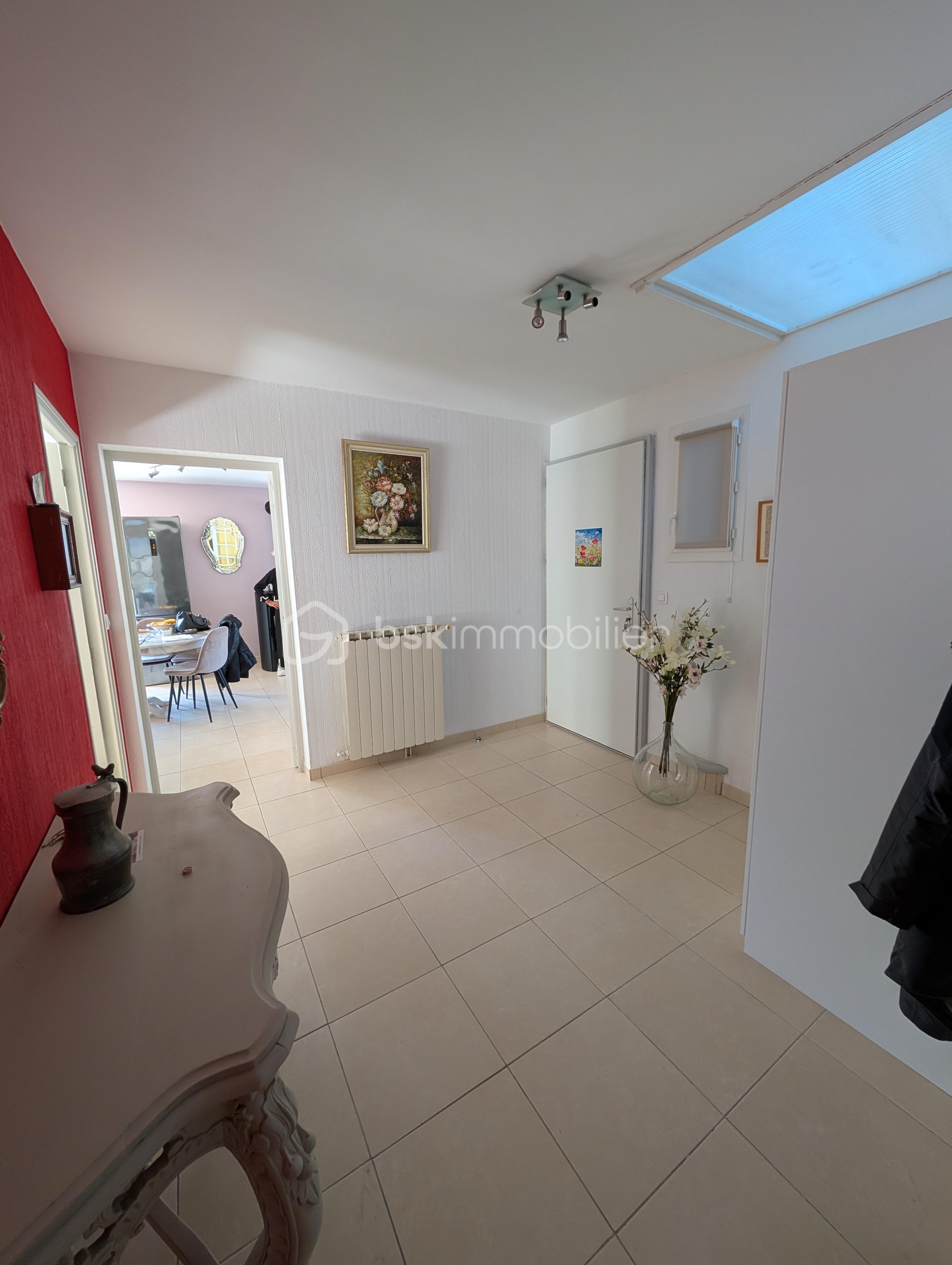 Maison de 100 m² - Hall rez-de-chaussée (2).jpg