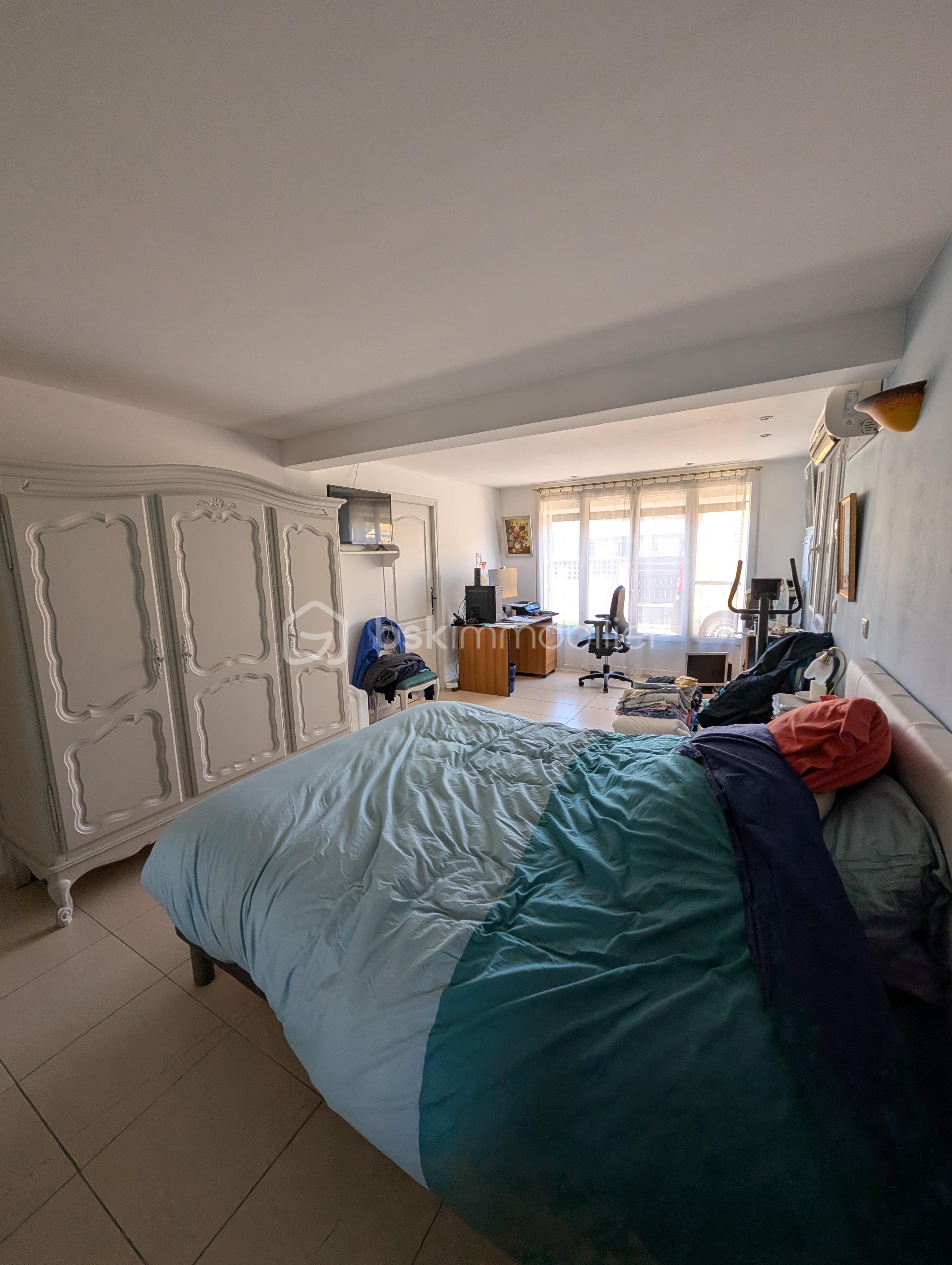 Maison de 100 m² - Chambre parentale 1 (3).jpg