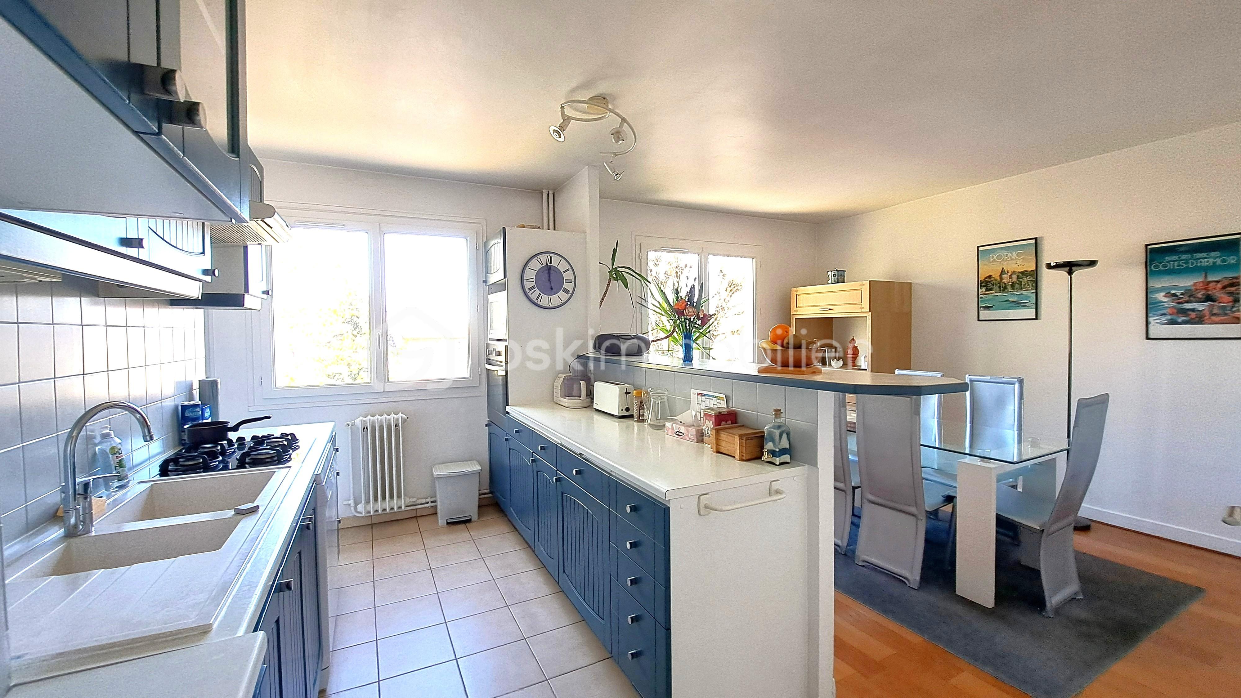 Appartement de 150,65 m² - cuisine et salle à manger.jpg
