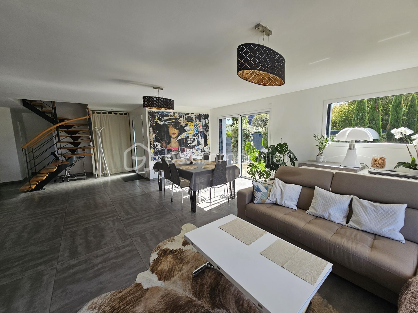 Maison contemporaine de 162 m² - Salon1.jpg