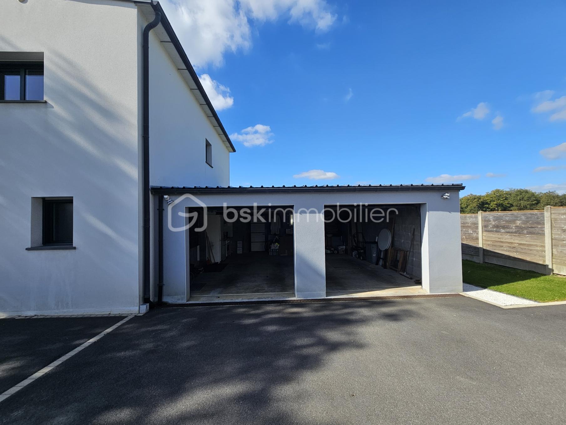 Maison contemporaine de 162 m² - Garage2.jpg