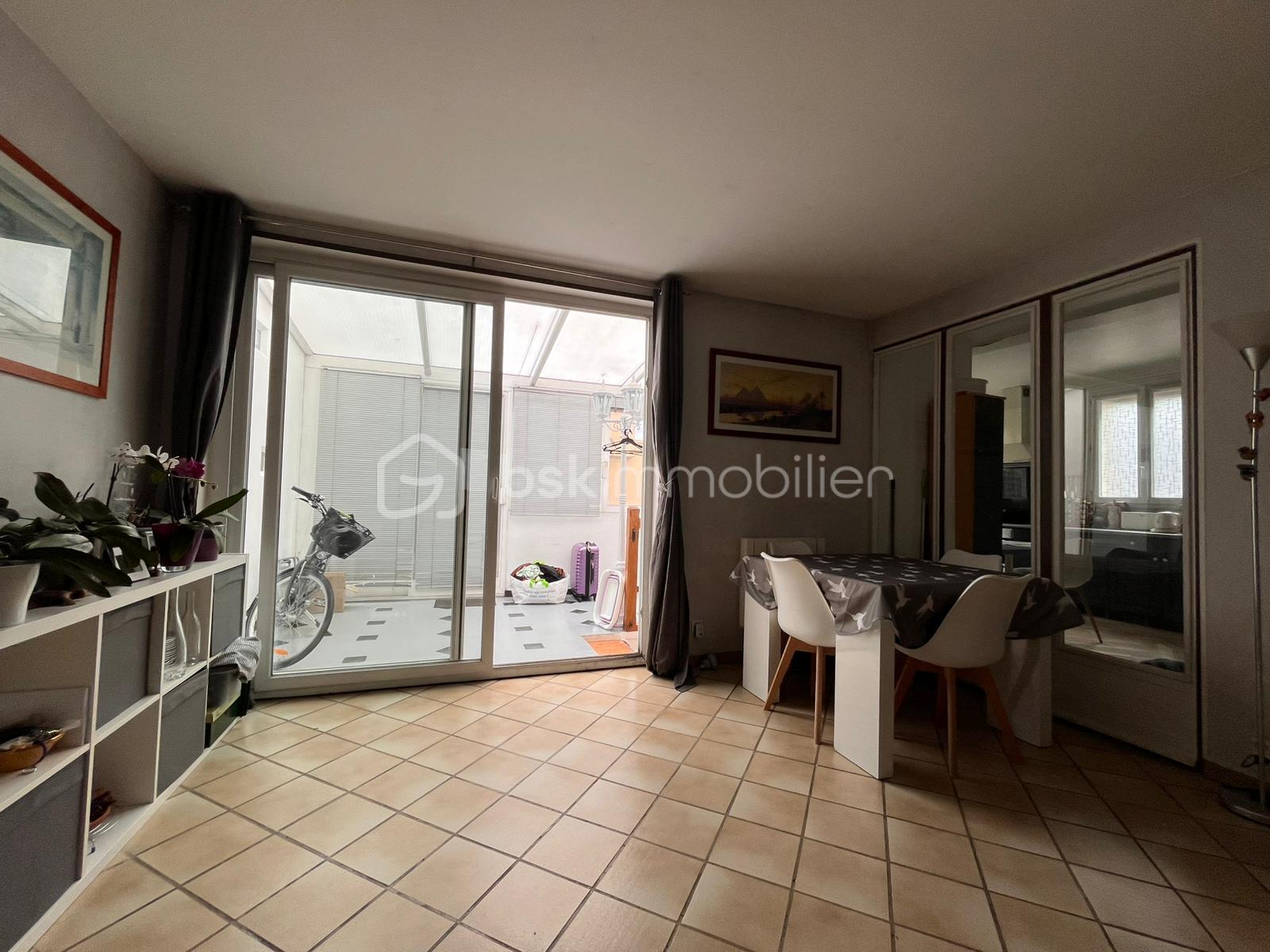 Maison de 75 m² - corbeil essonnes sejour.jpg