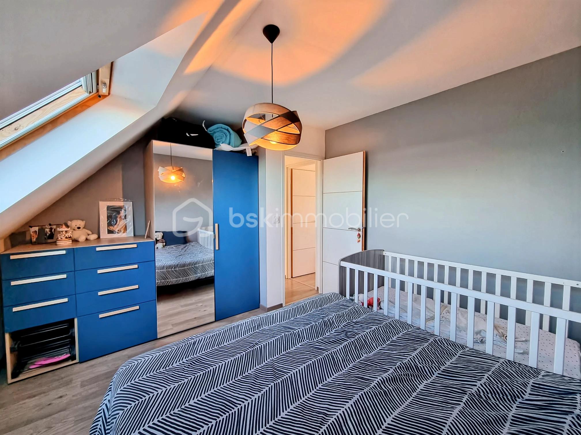 Maison de 100 m² - 3b7e4145-8e7b-4a93-a380-d3e241054e43.jpg