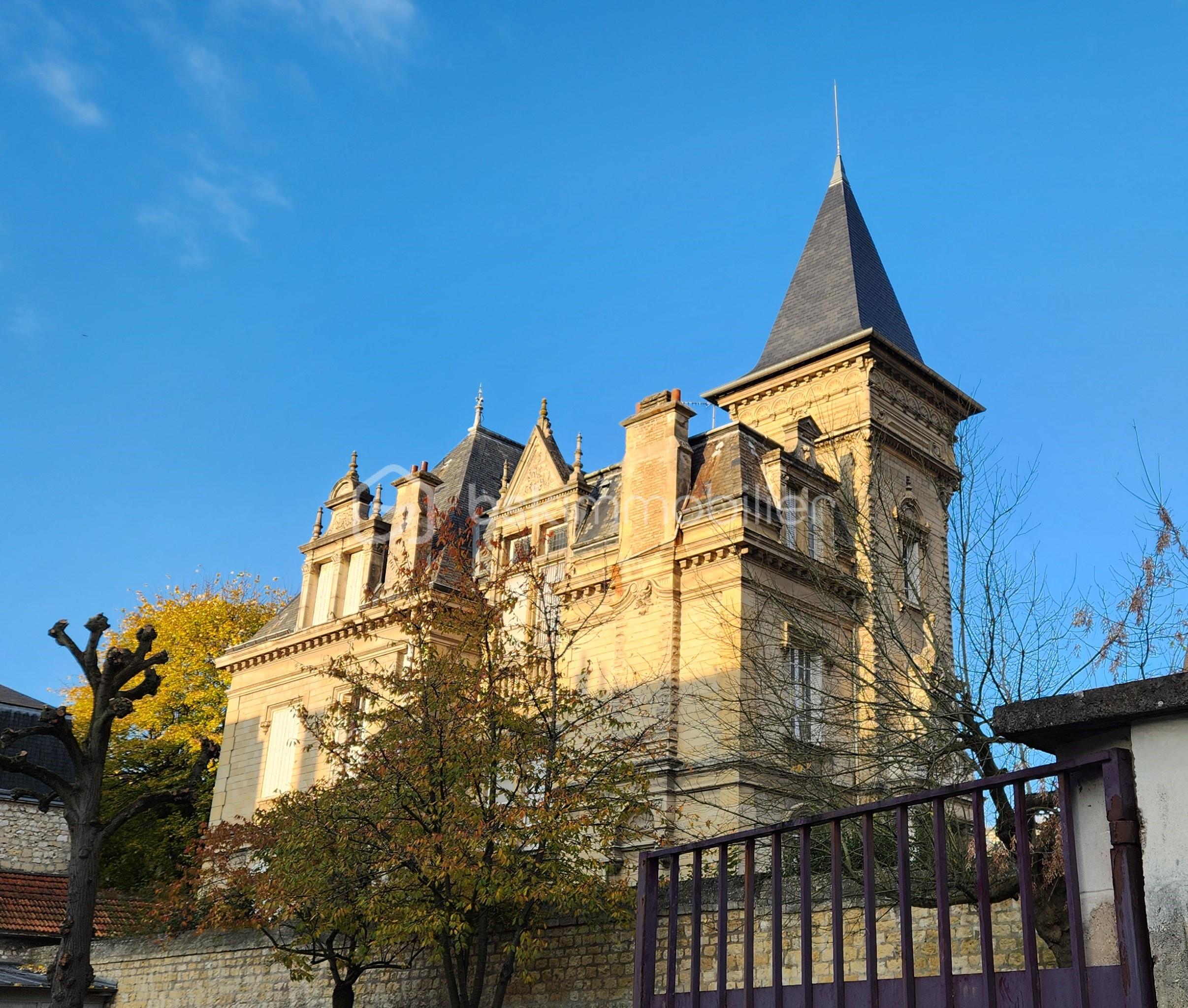 Maison de maitre de 470 m² - 20241112_155811.jpg