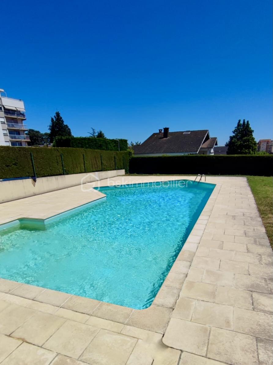 Résidence piscine Villefranche.JPG