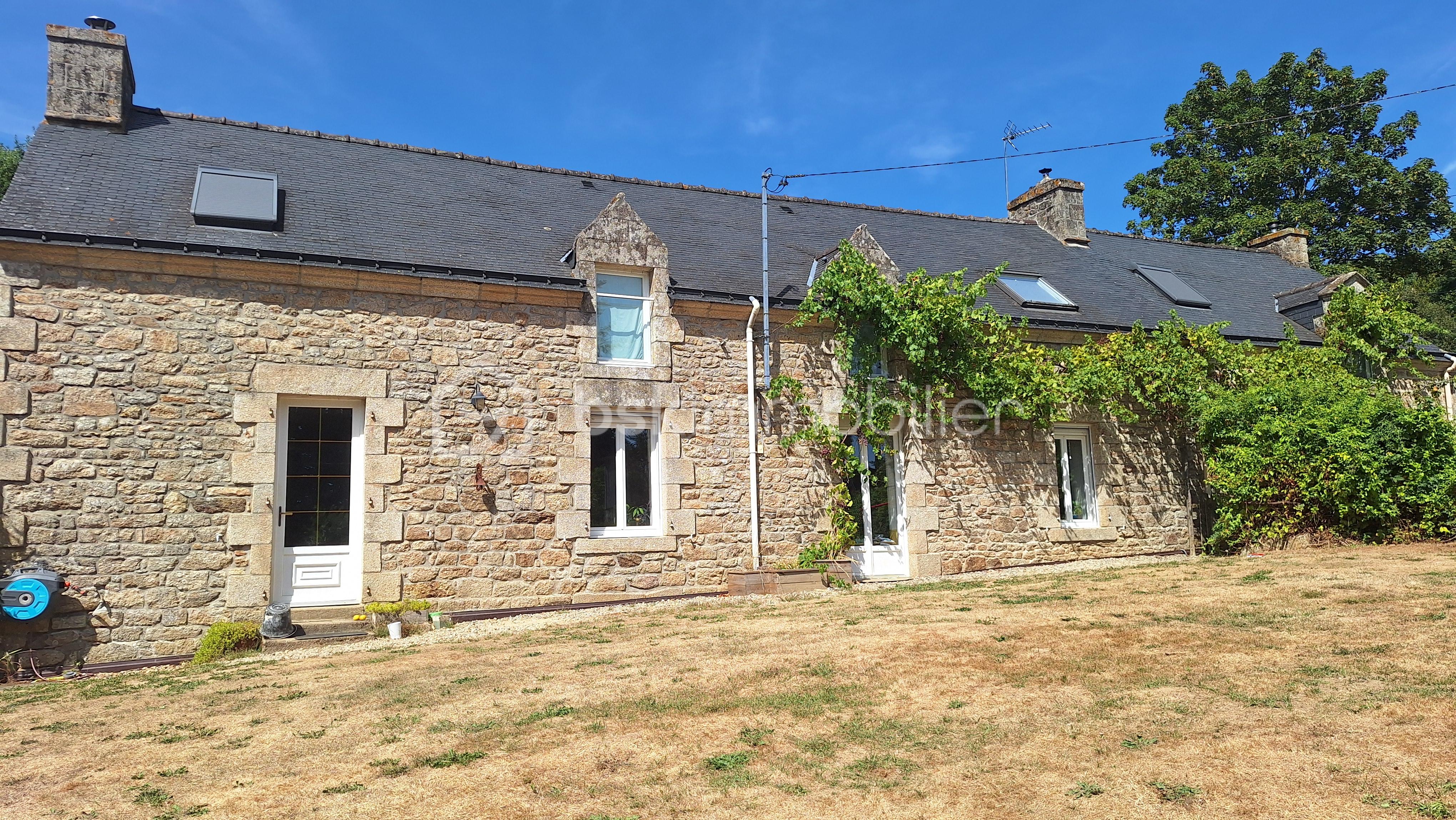 Maison 10 pièces 184 m² · à Baud · 184 m² · 296 500 €
