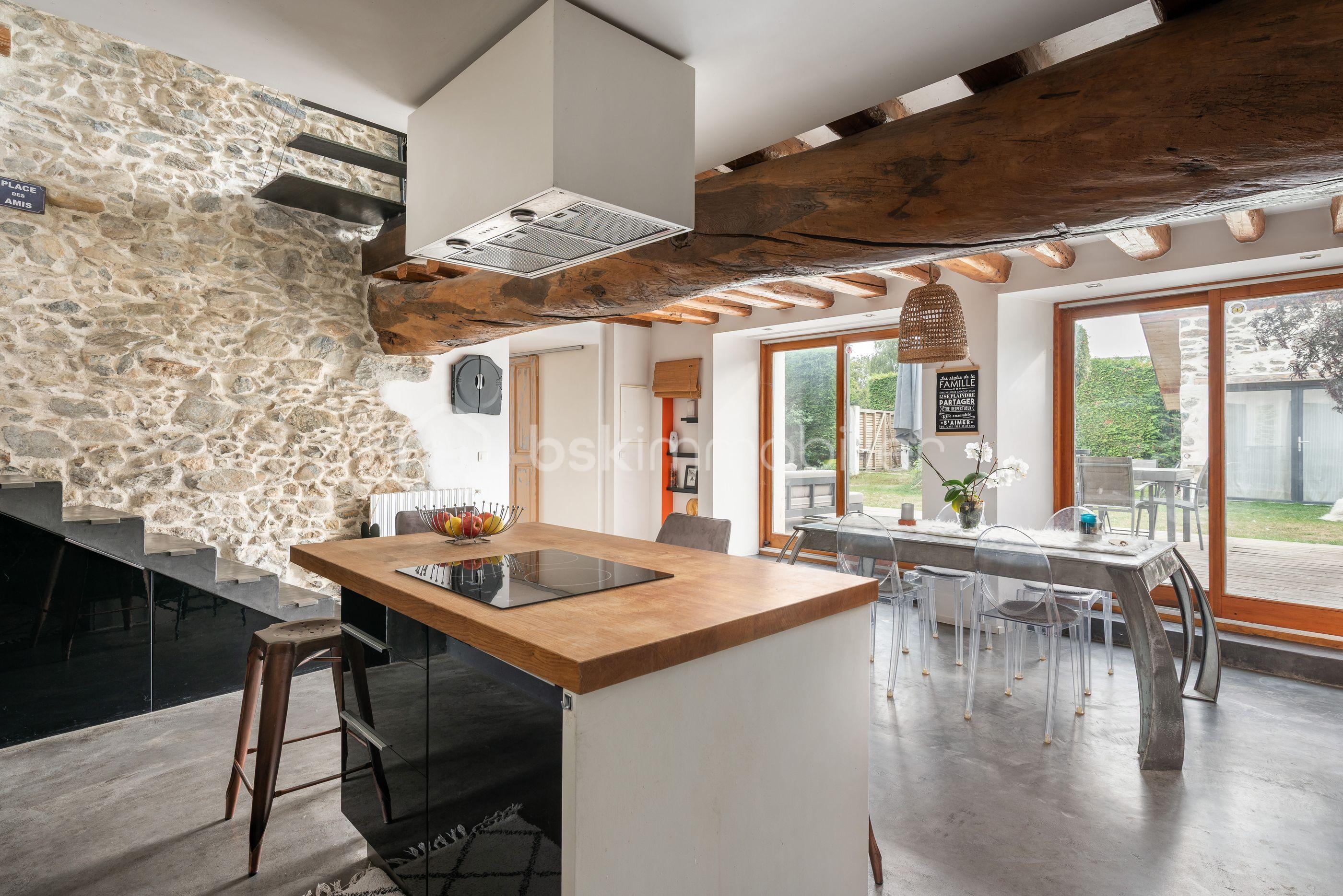 Maison en pierre de 203 m² - Creys-17.jpg