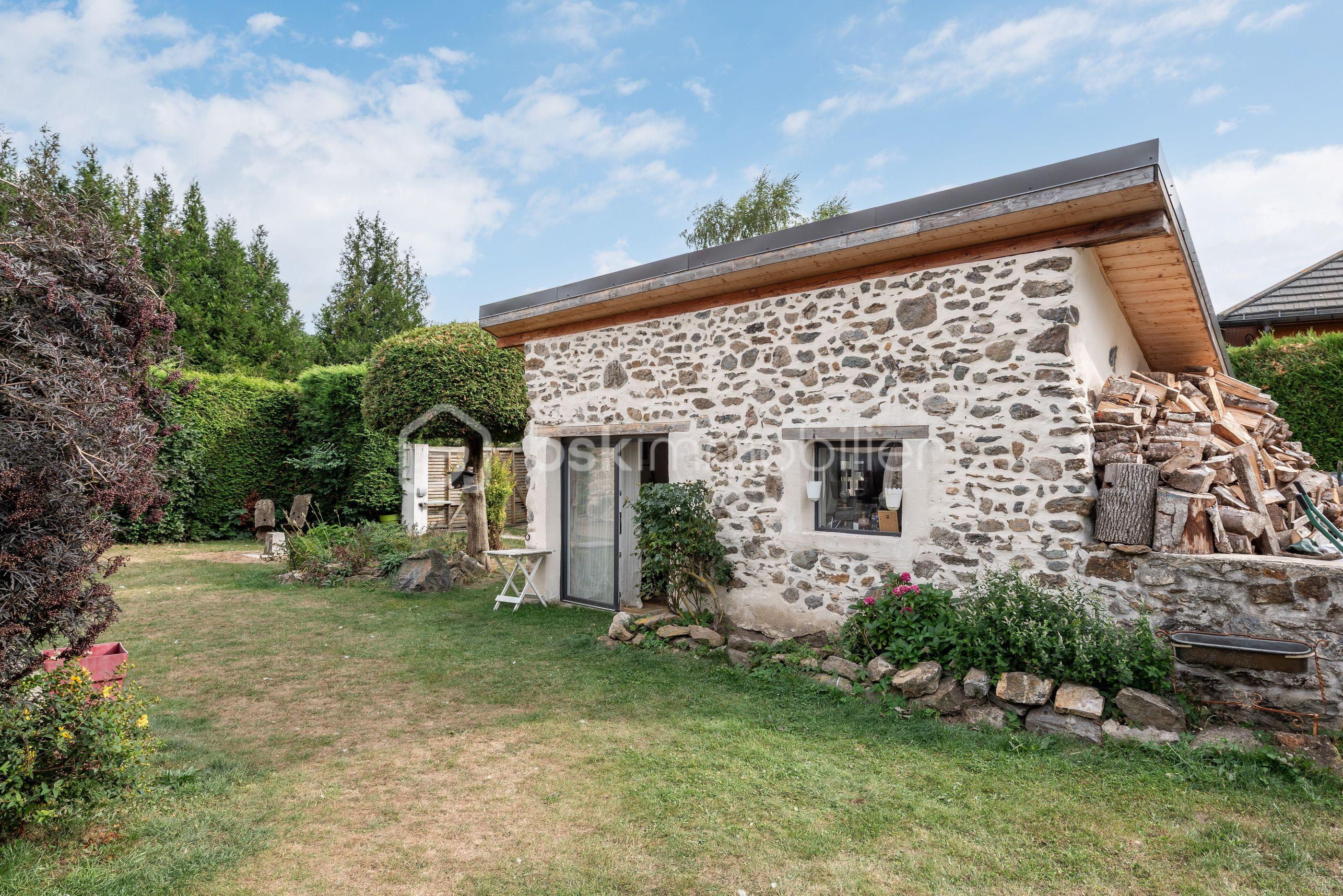 Maison en pierre de 203 m² - Creys-07.jpg