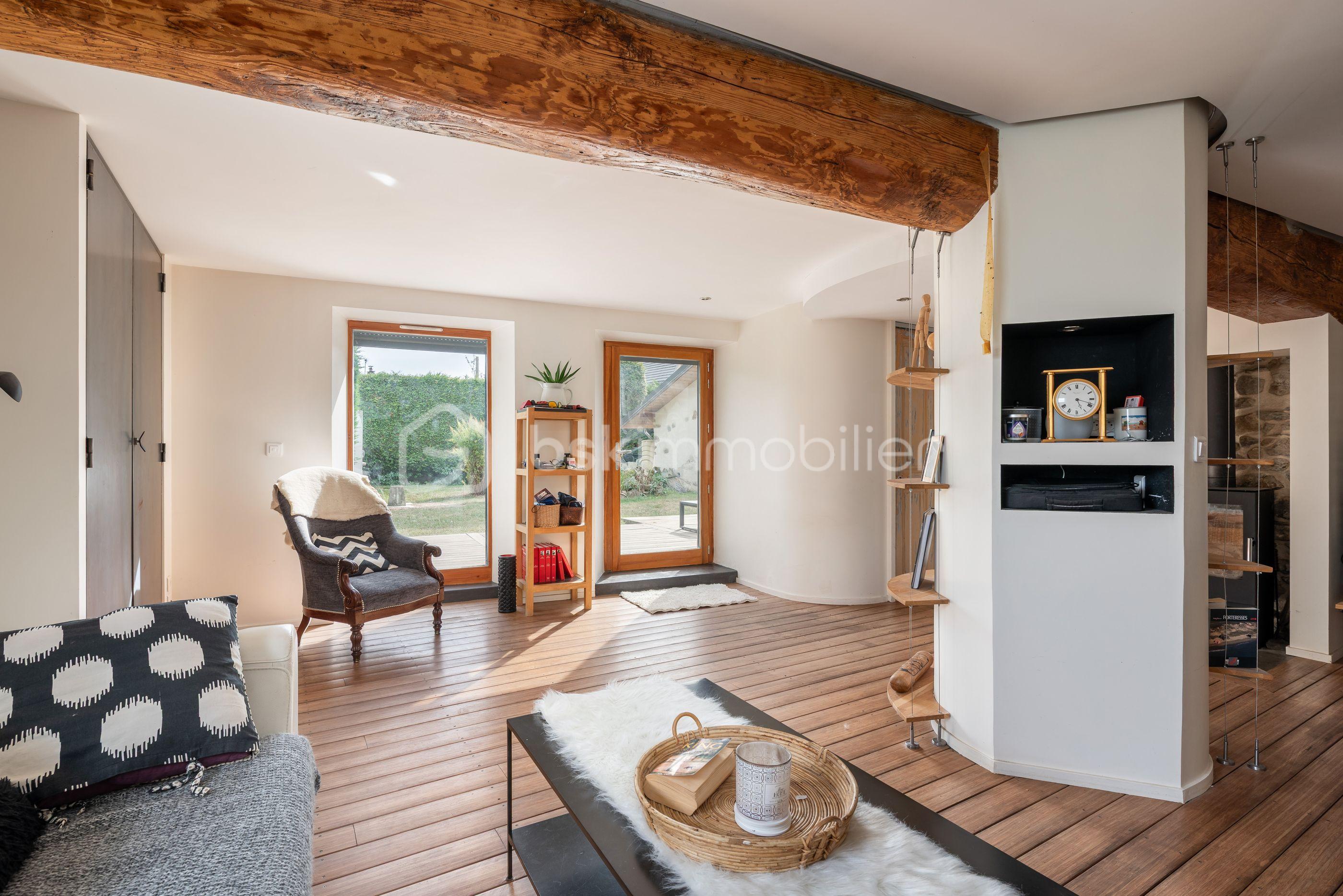 Maison en pierre de 203 m² - Creys-12.jpg
