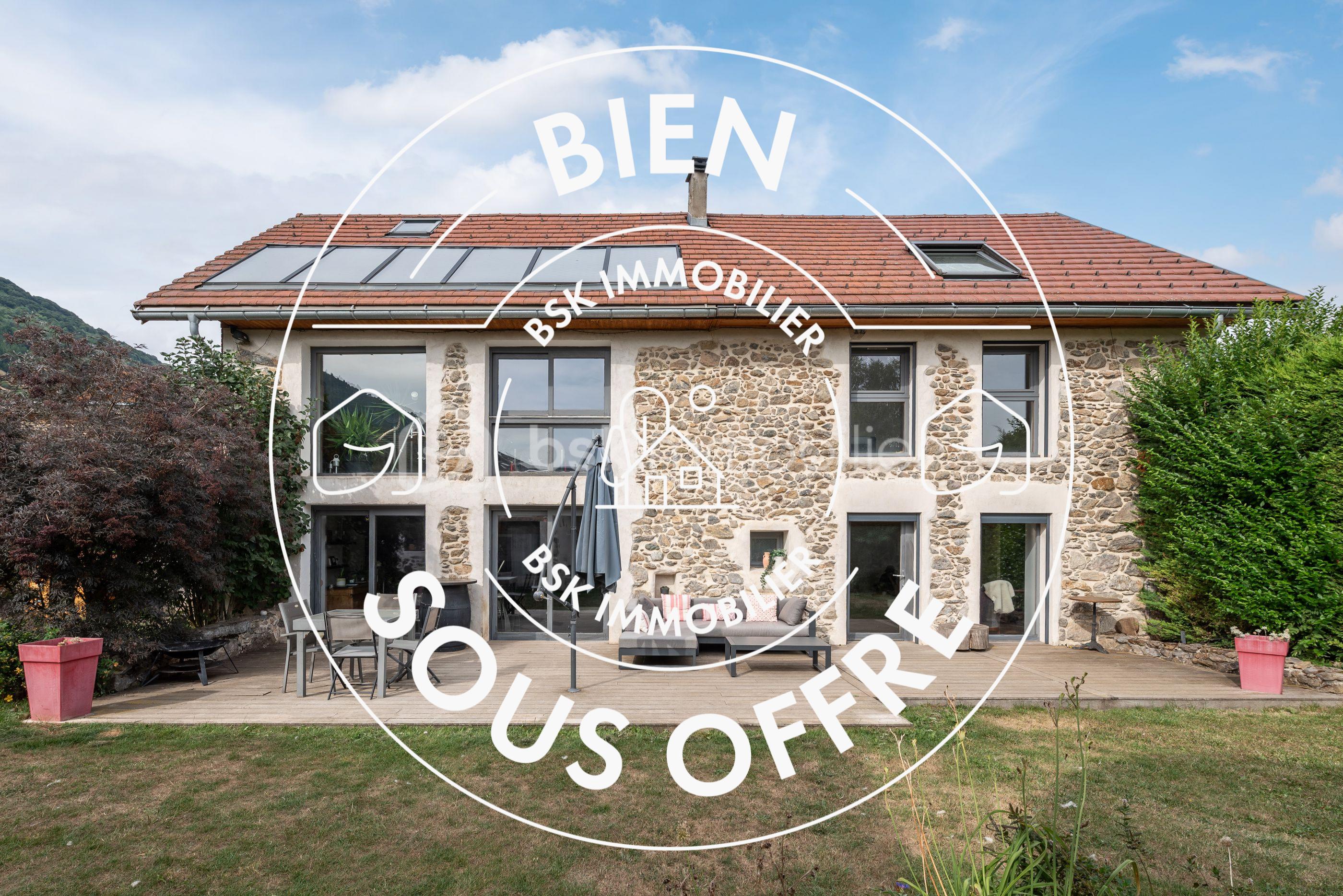Maison en pierre de 203 m² - Picsart_25-10-11_12-32-09-335.png