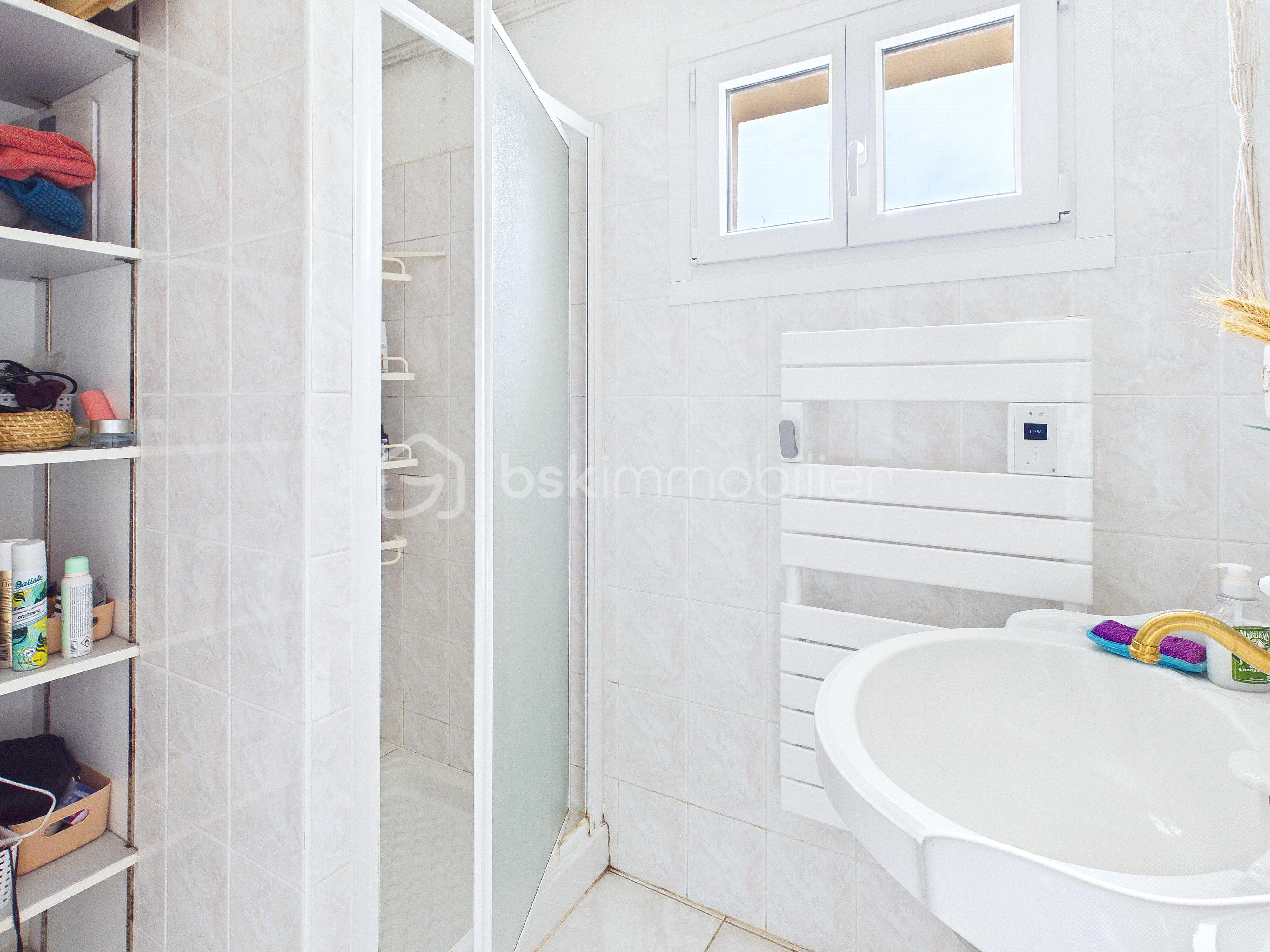 CAM02556G0-PR0410-STILL015.jpg