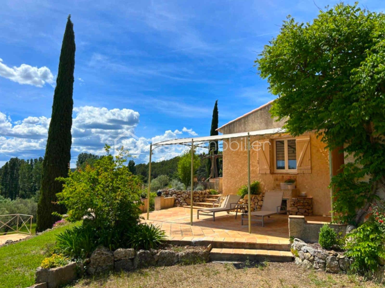 terrasse-couverte-maison-lorgues.jpg