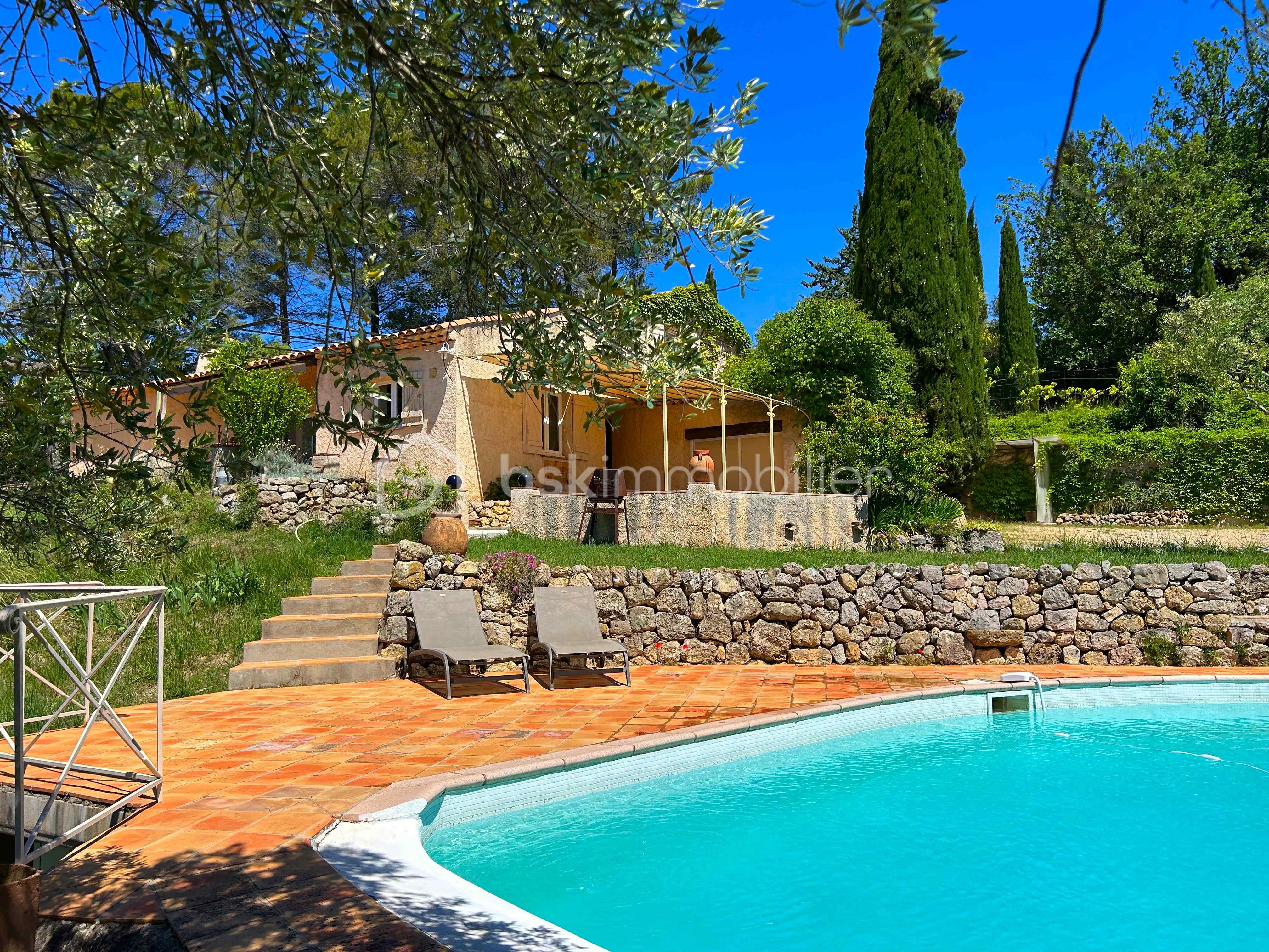 piscine-et-terrasse-maison-lorgues.jpg