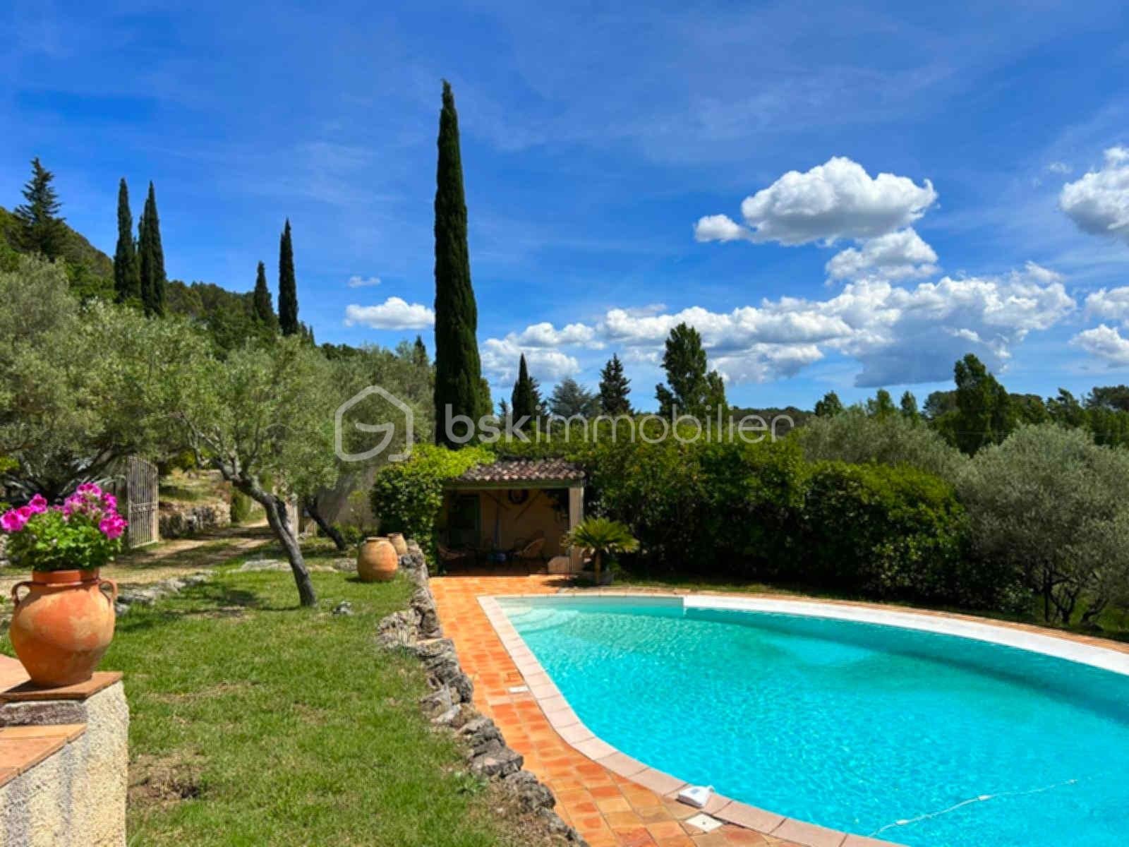 jardin-et-piscine-villa-lorgues-134m2.jpg