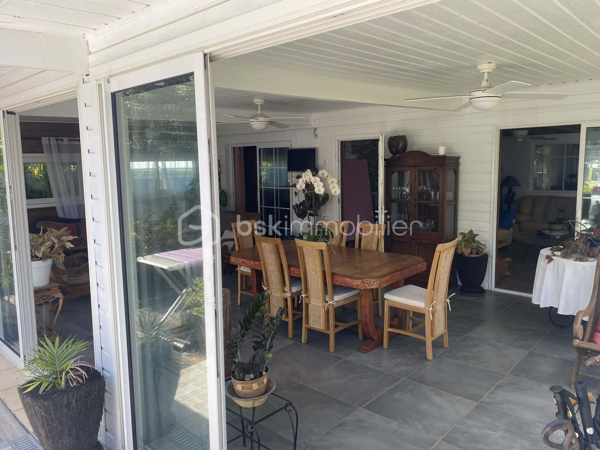 Maison contemporaine de 650 m²