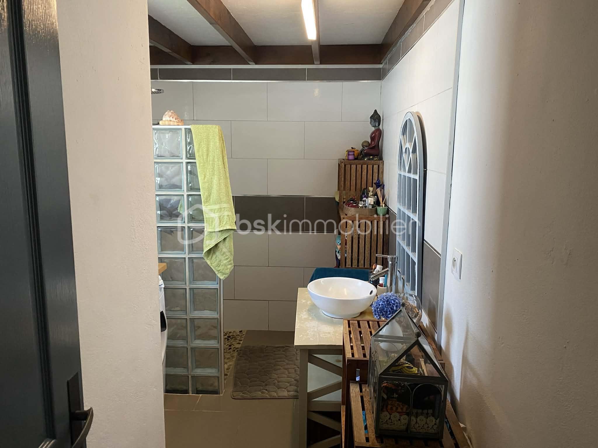 Maison contemporaine de 650 m² - a9dec6f4-3690-4e45-8bae-81dcba541f92.jpg