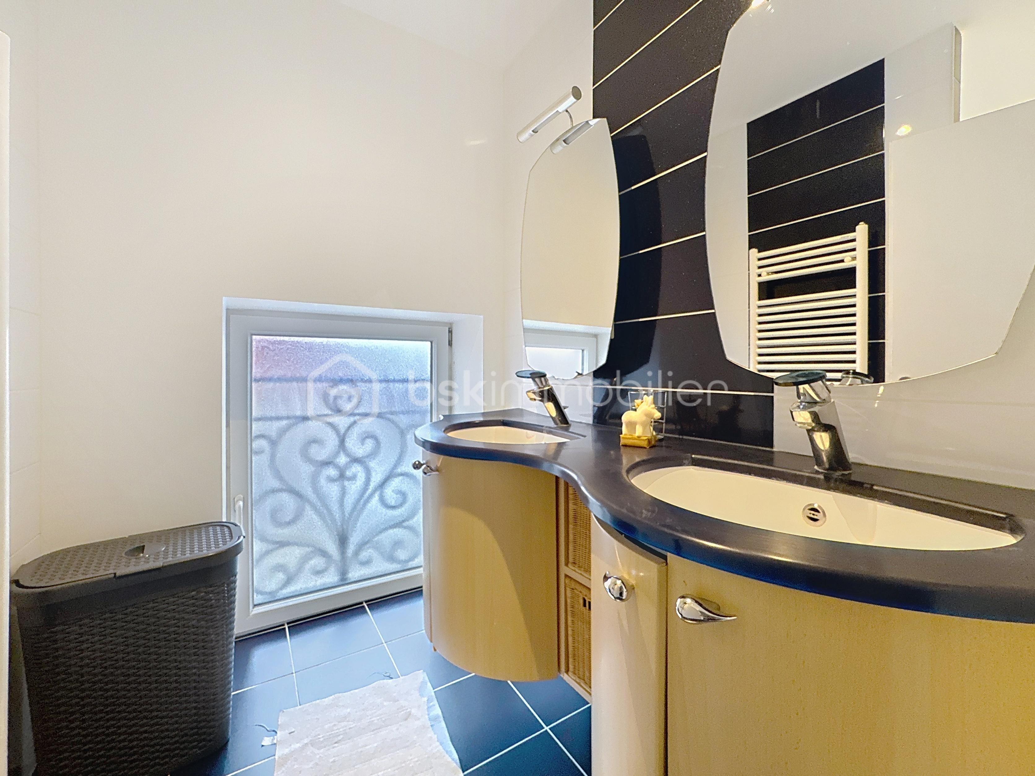 Maison de 150 m² - photo-1763737886.jpg