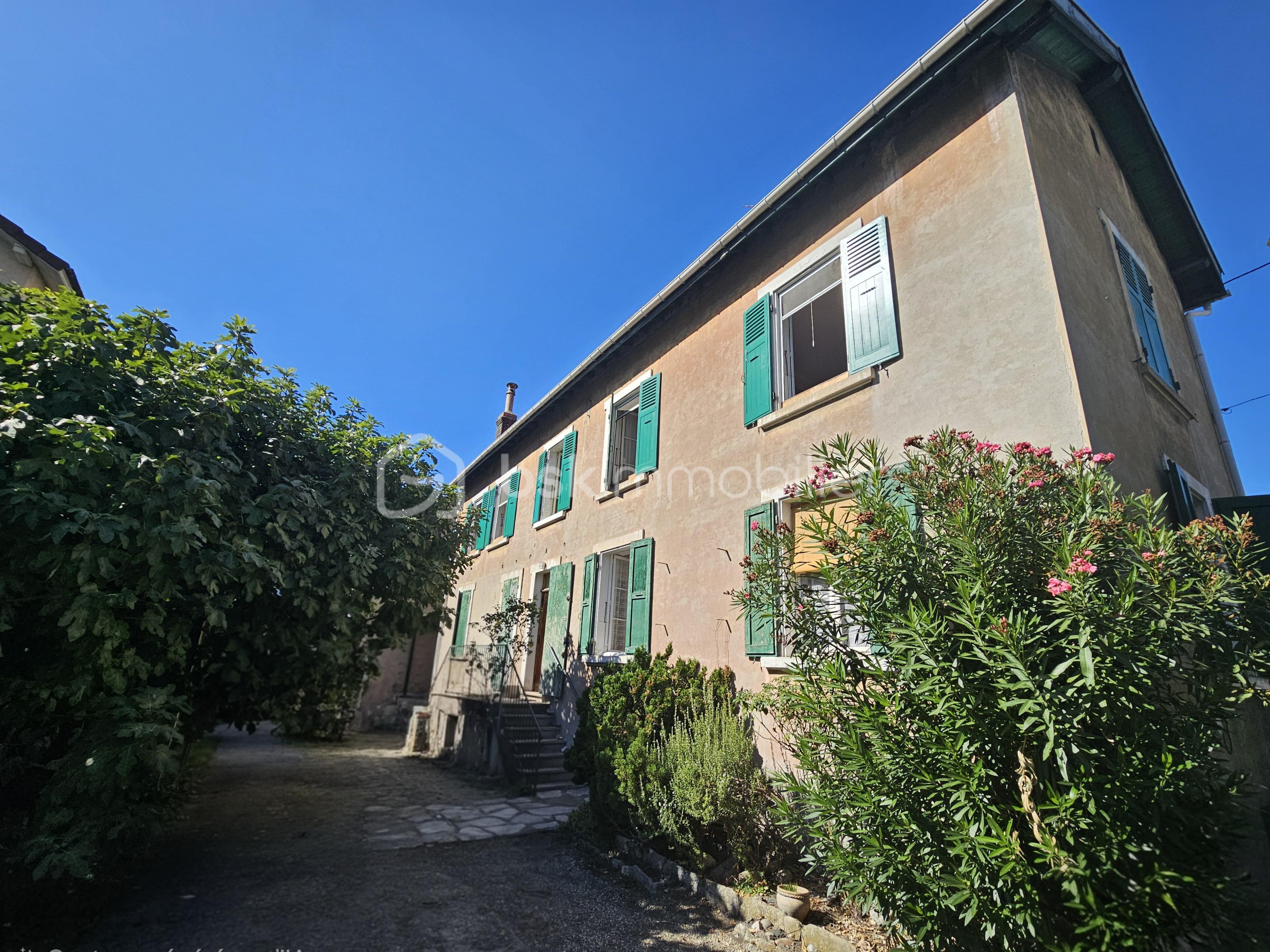 Maison 7 pièces 143 m² · à Fontaine · 143 m² · 290 000 €