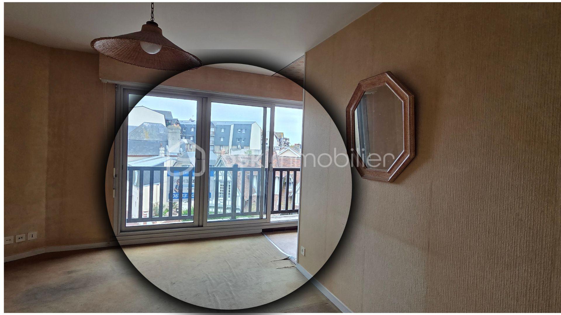 EXCLUSIVITÉ – 2 pièces avec balcon et cave à rafraîchir à Deauville – Fort potentiel ! (5).jpg